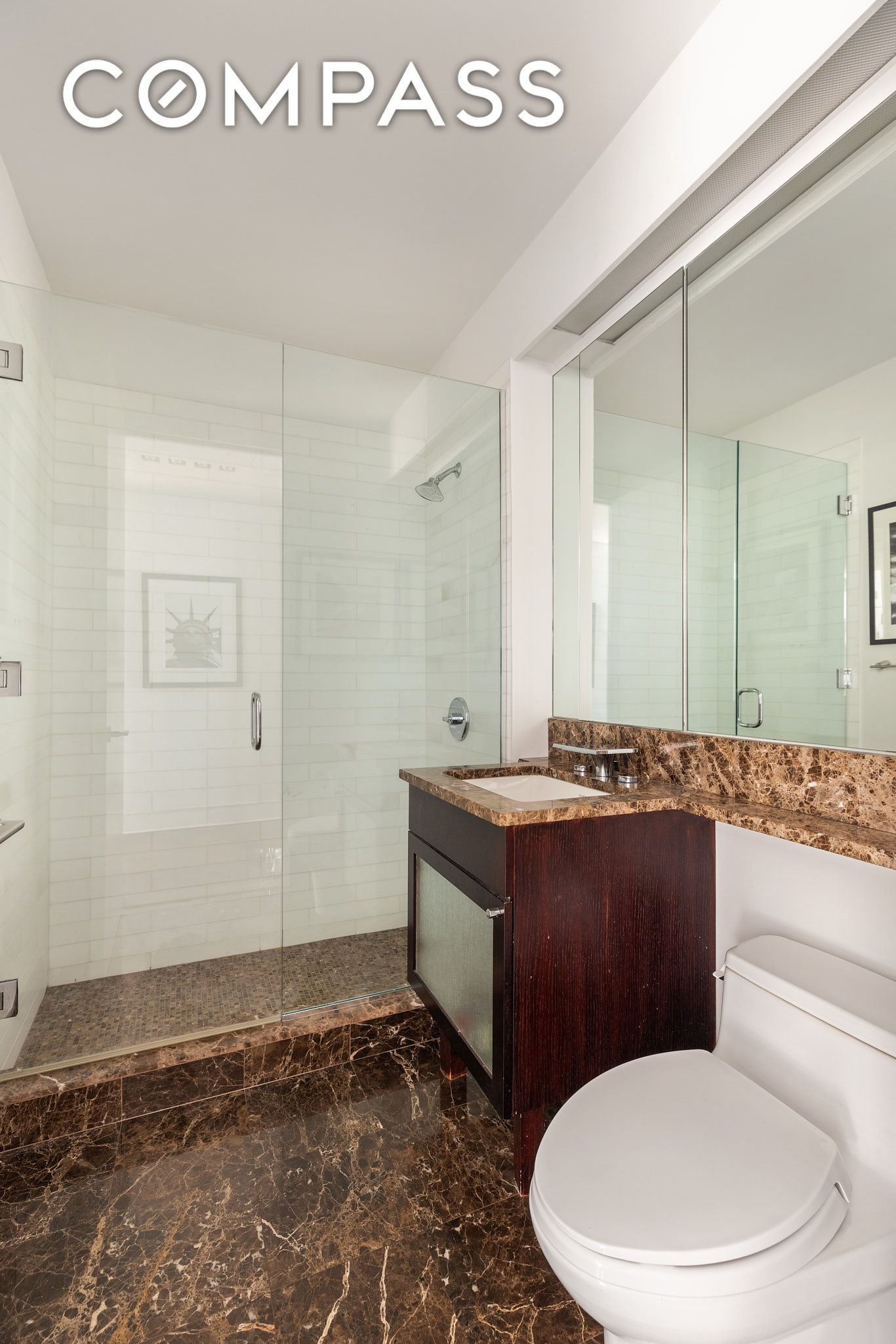 #8 photo, 207 E 57th Street, マンハッタン Midtown East , NY 10022