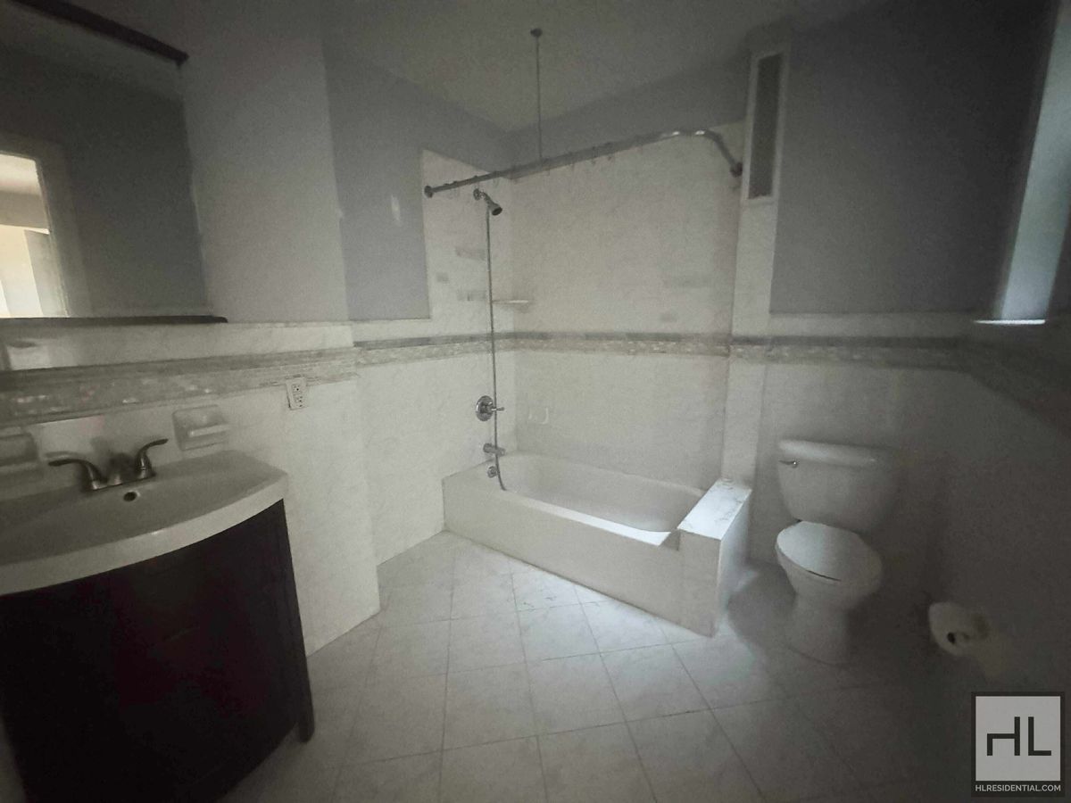 #11 photo, 140 Wadsworth Avenue, マンハッタン Washington Heights , NY 10033