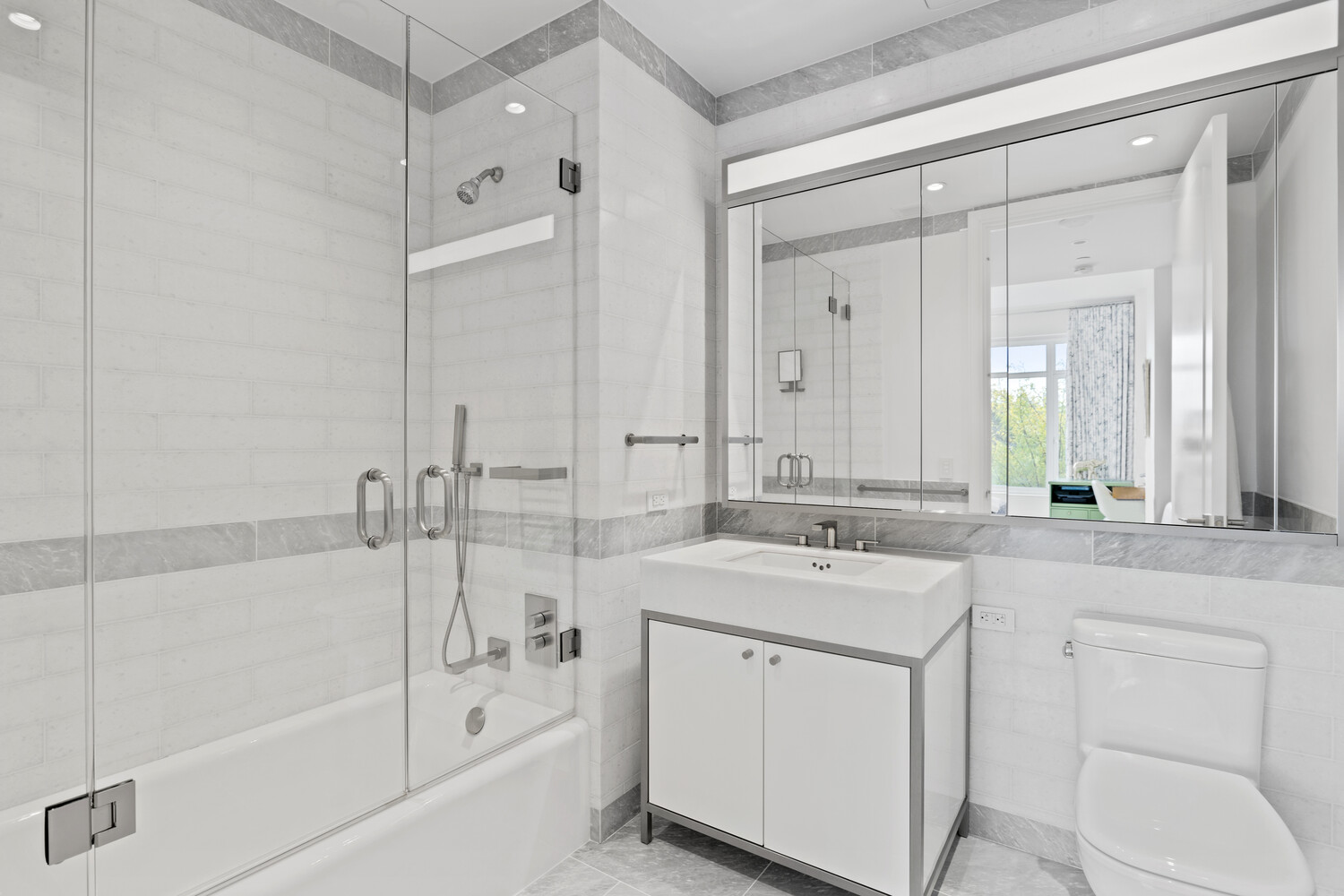 #13 photo, 70 VESTRY Street, マンハッタン Tribeca , NY 10013