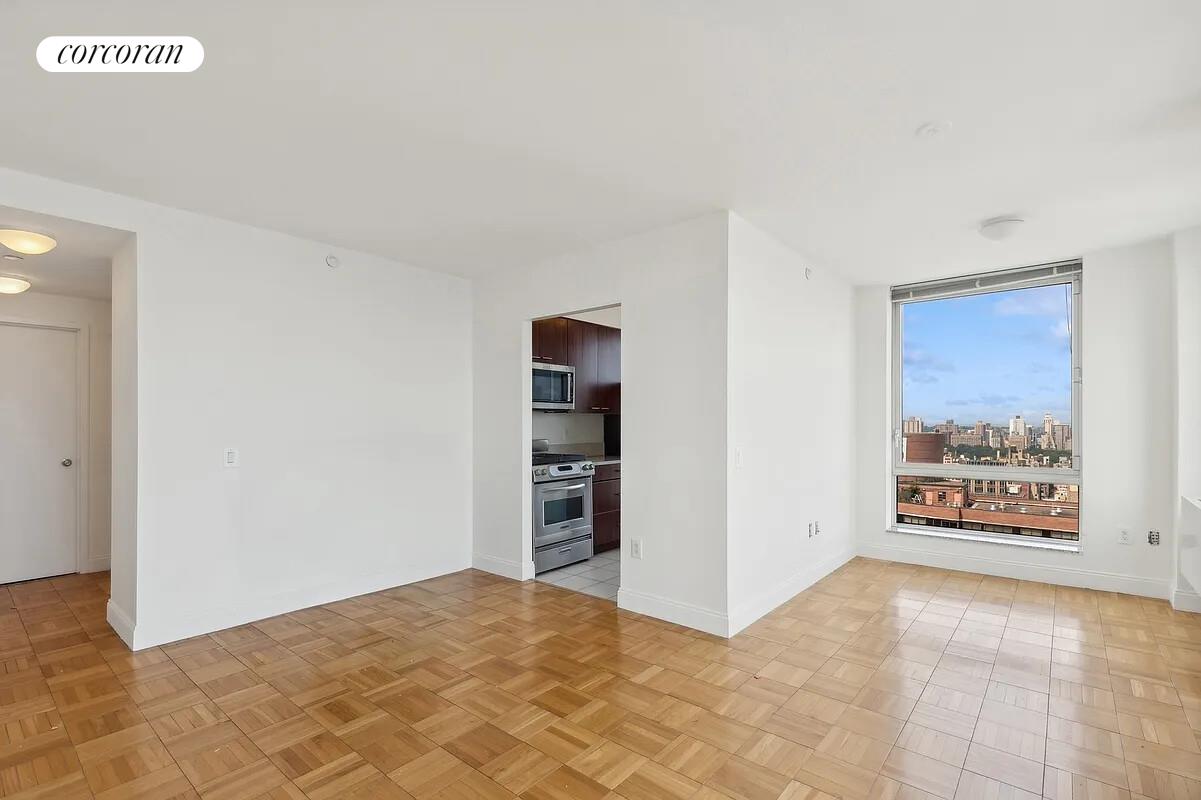 #3 photo, New York City, Yorkville , NY 10128