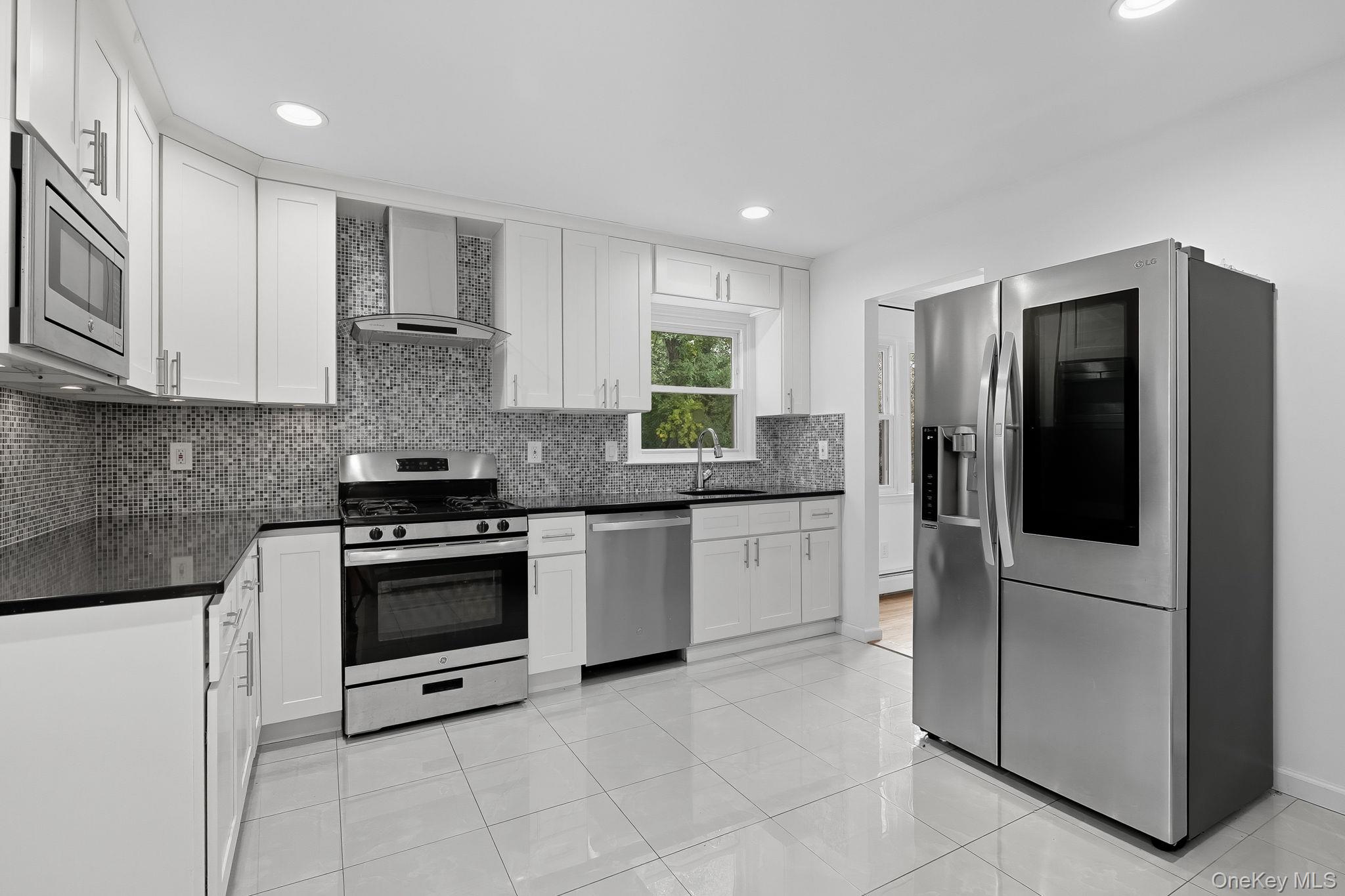 #11 photo, 105 Sprague Road, Scarsdale , NY 10583