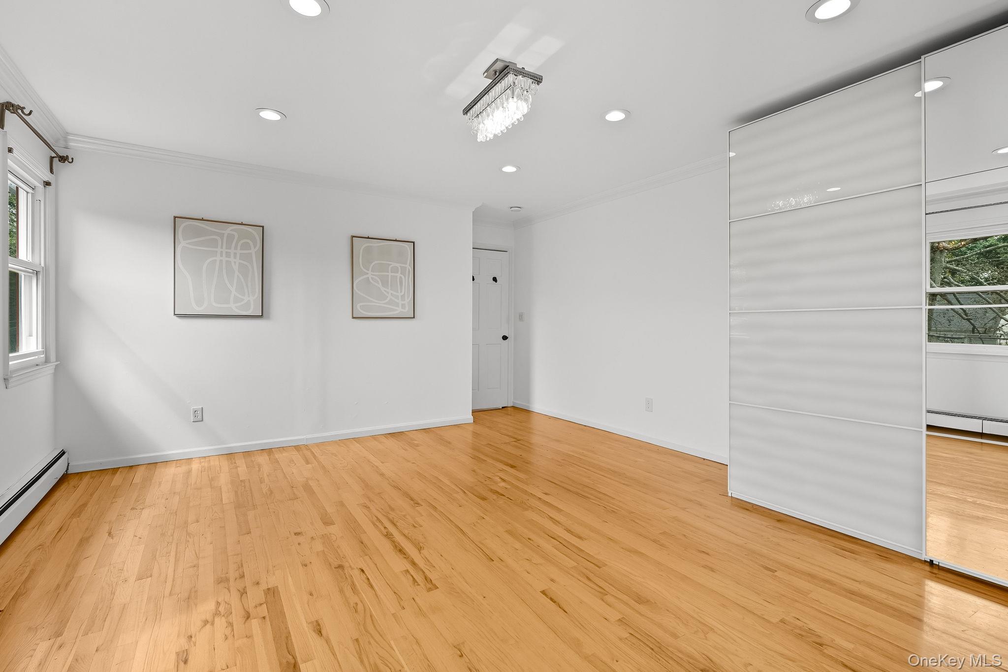 #18 photo, 105 Sprague Road, Scarsdale , NY 10583