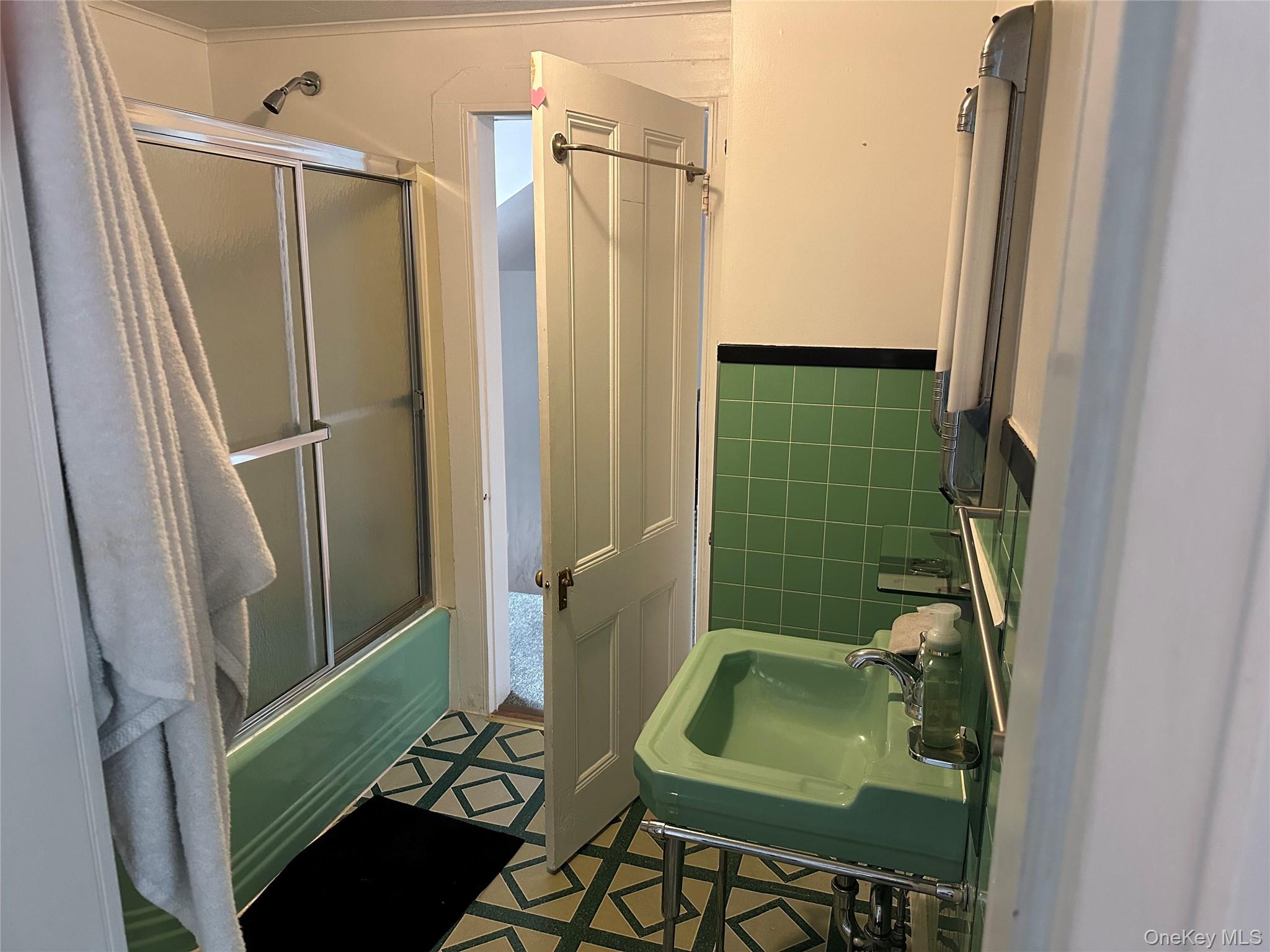 #6 photo, 9 S Dearman Street, Irvington , NY 10533