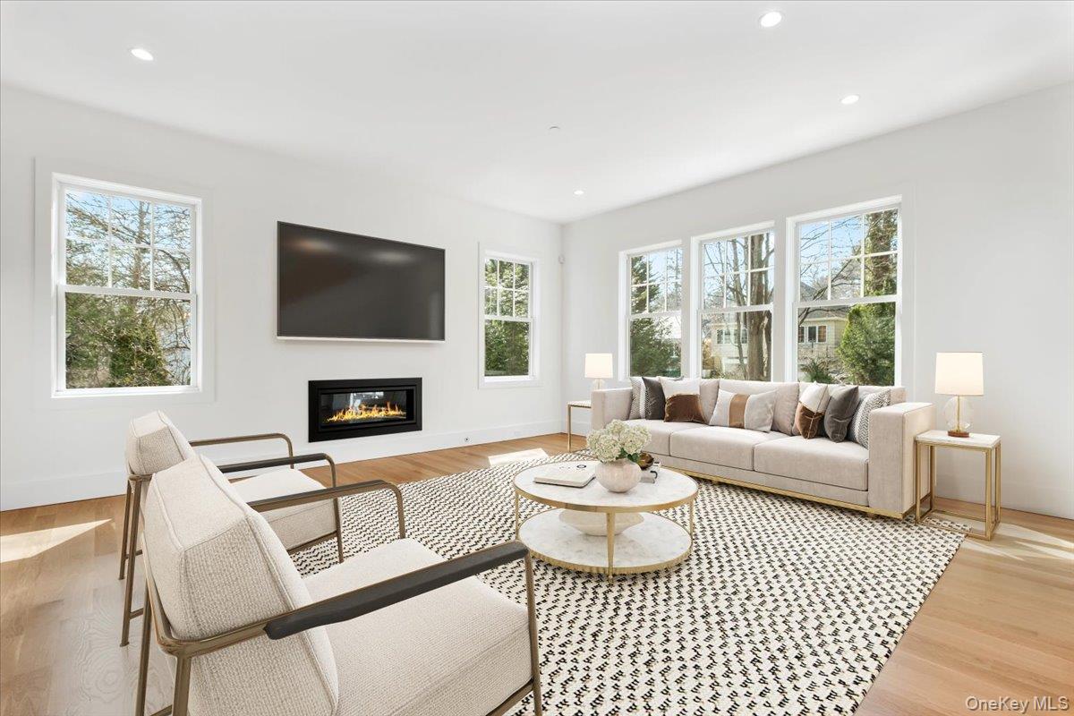 #8 photo, 8 Dell Road, 紐約州 Scarsdale , NY 10583