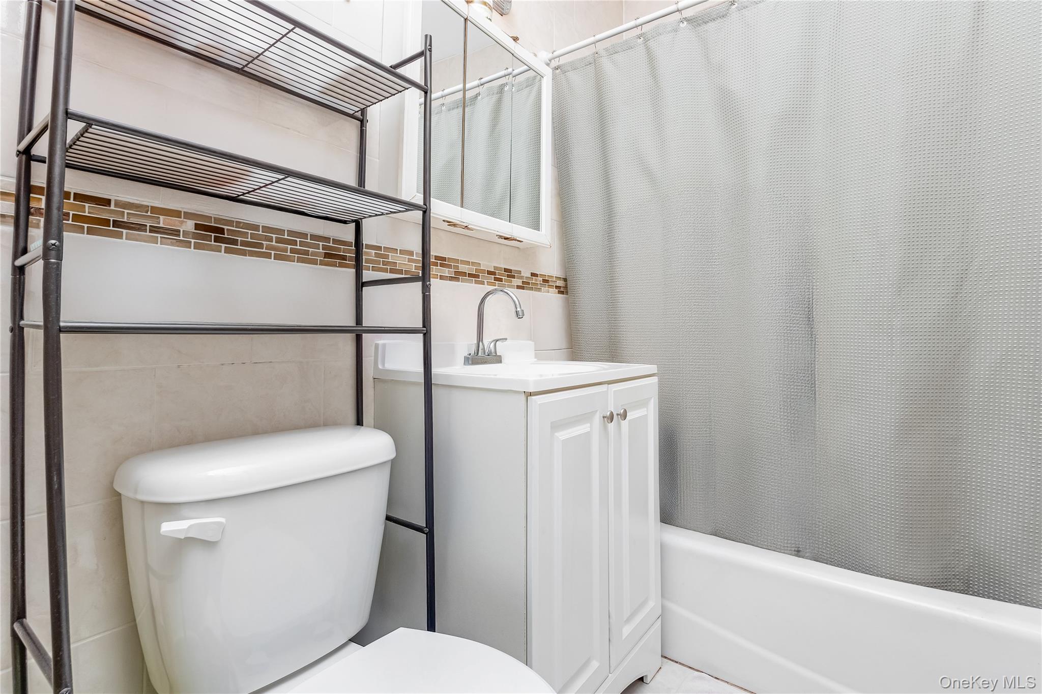 #18 photo, 1872 W 9th Street, Brooklyn , NY 11223