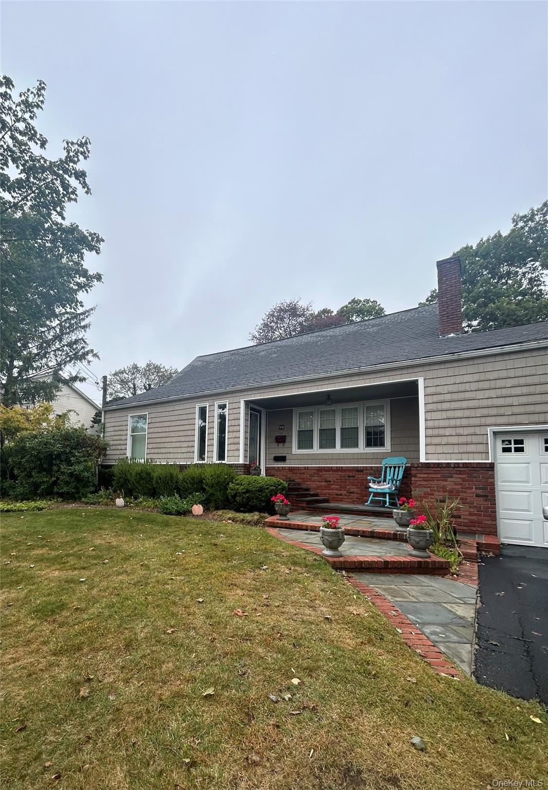 #1 photo, 90 Reade Avenue, Lindenhurst , NY 11757