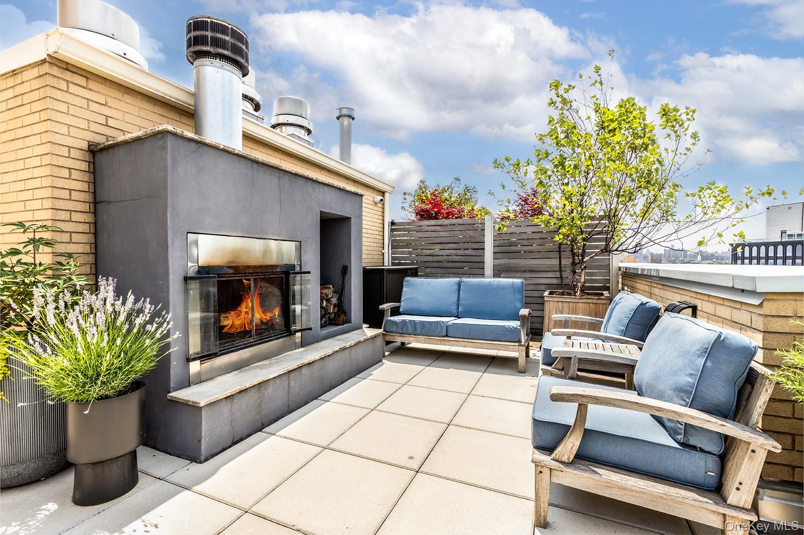 #14 photo, 2280 Frederick Douglass Boulevard, マンハッタン New York (Manhattan) , NY 10027