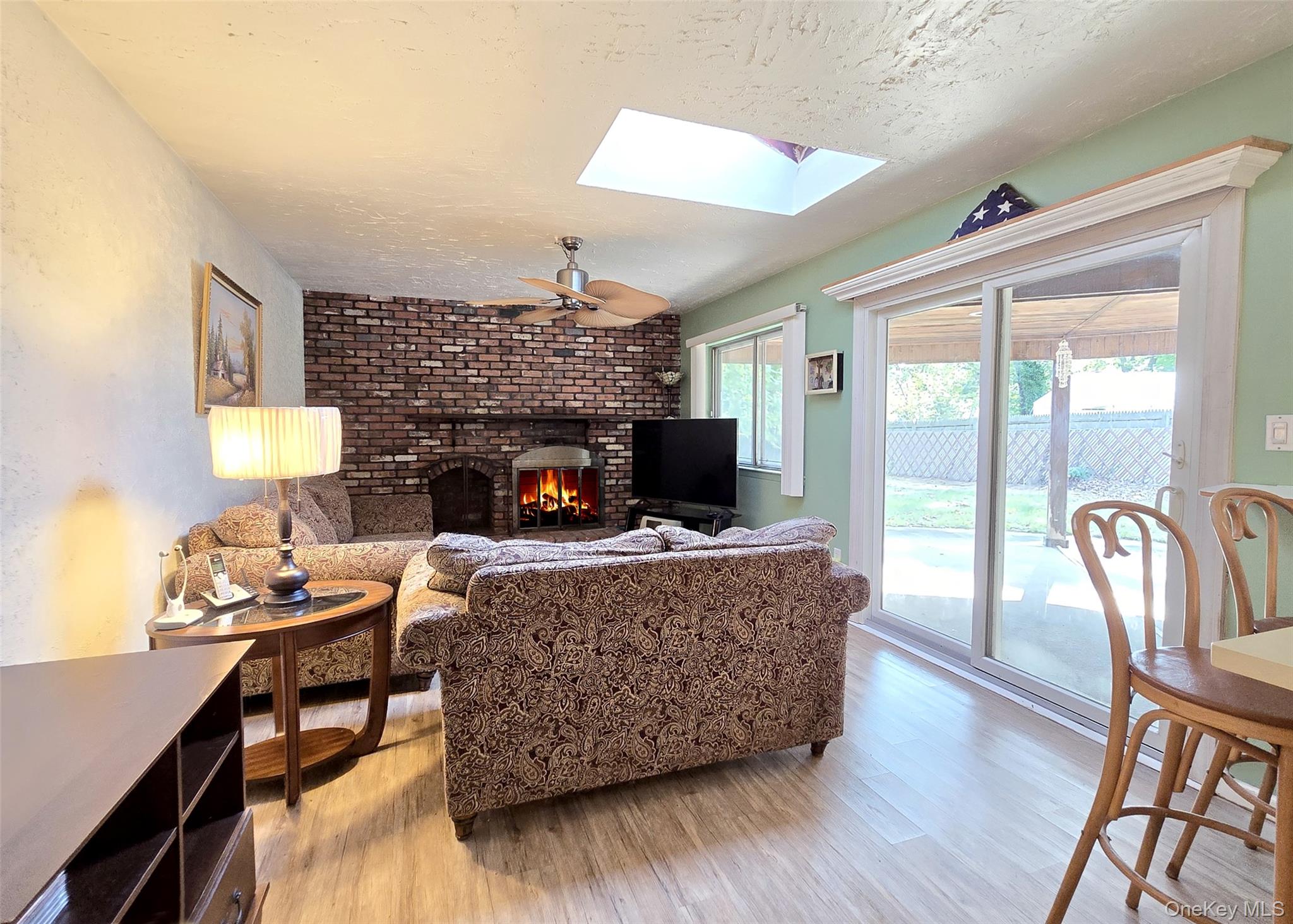 #10 photo, 8 Gary Place, सफ़ोक काउंटी Selden , NY 11784