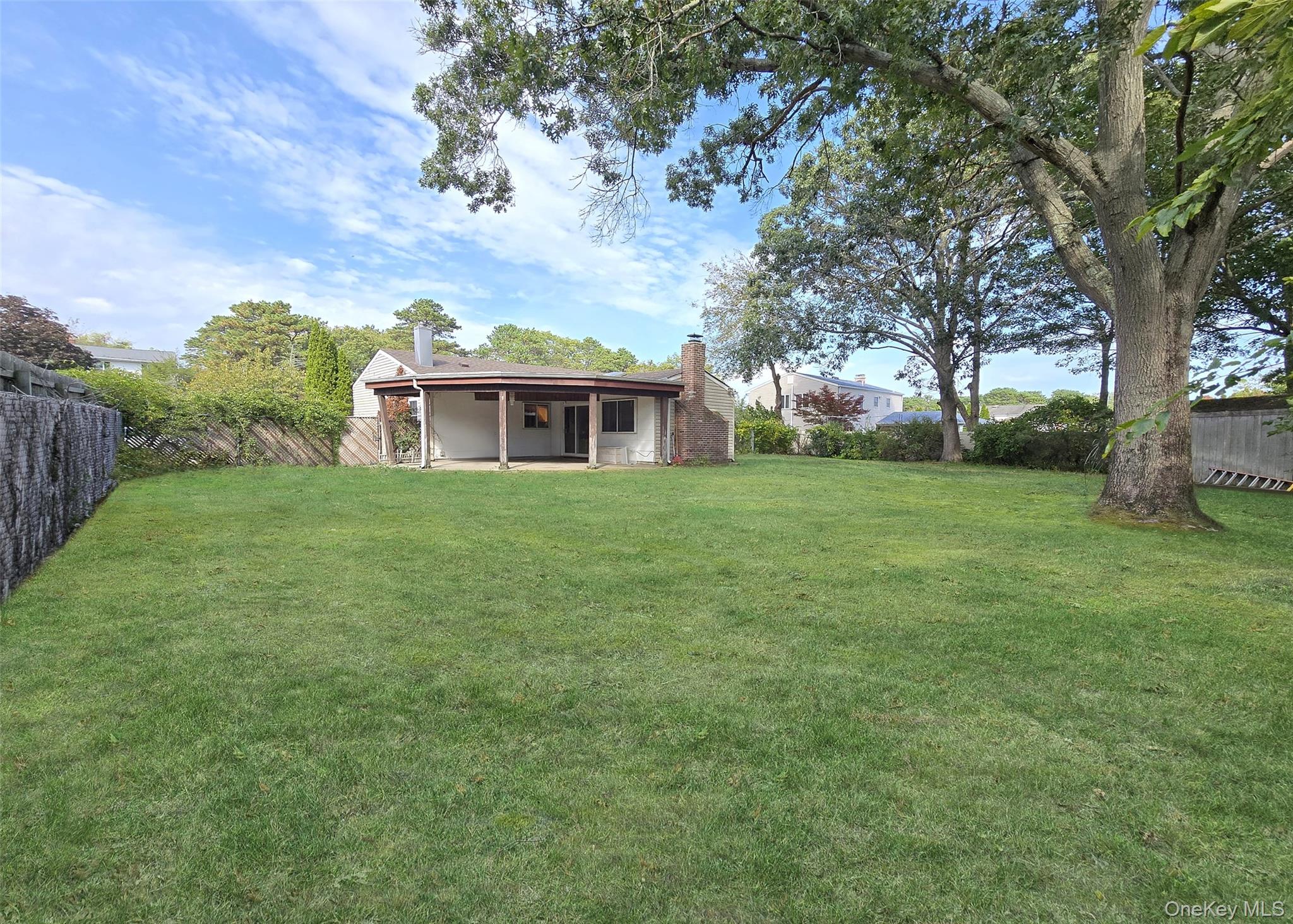 #20 photo, 8 Gary Place, सफ़ोक काउंटी Selden , NY 11784