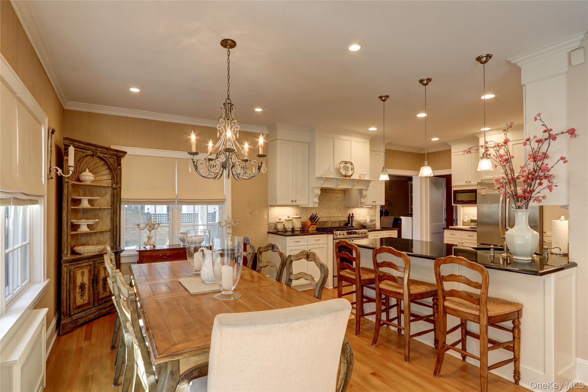 #10 photo, 169 Hempstead Avenue, Rockville Centre , NY 11570