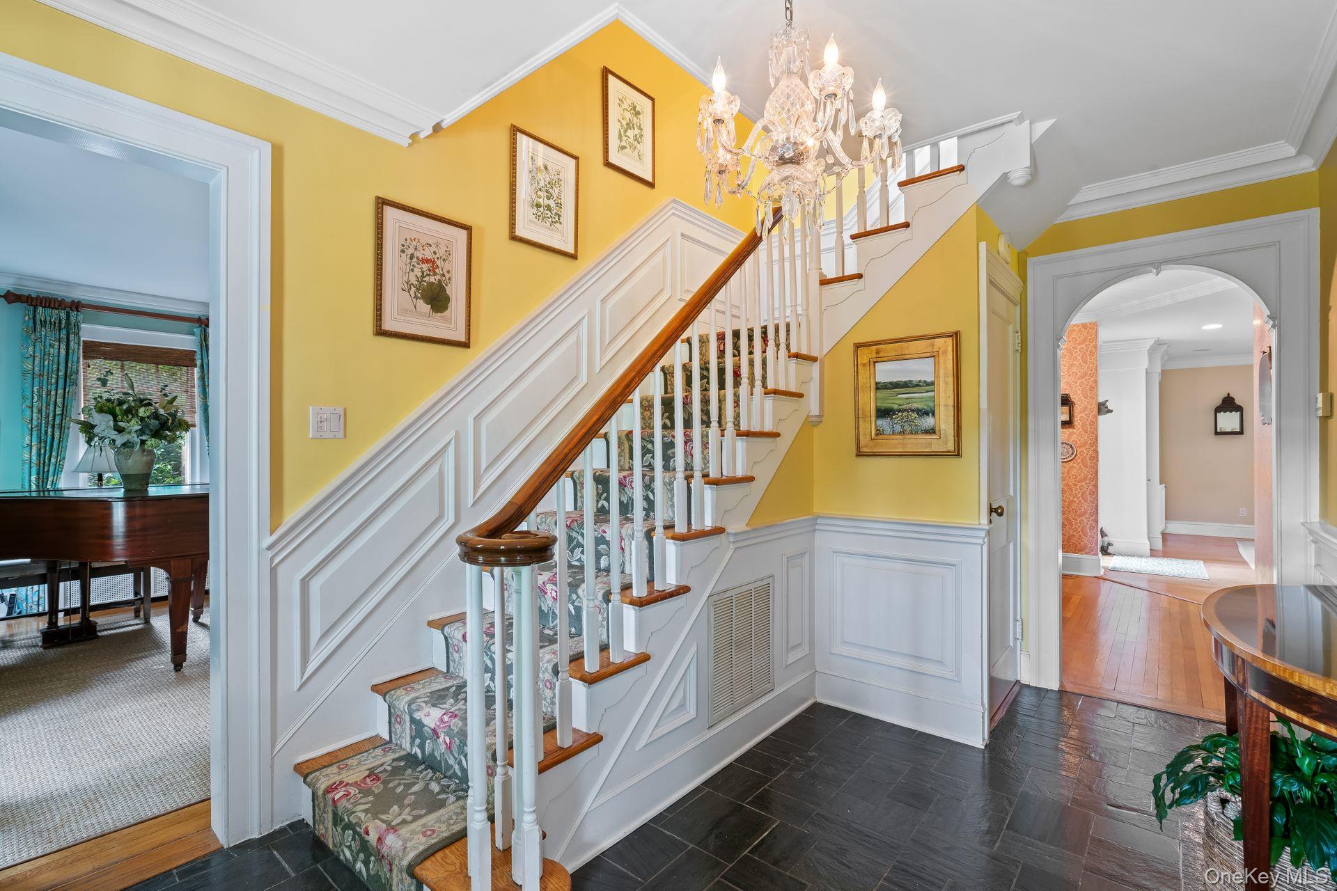 #2 photo, 1 Beardsley Lane, Lloyd Harbor , NY 11743