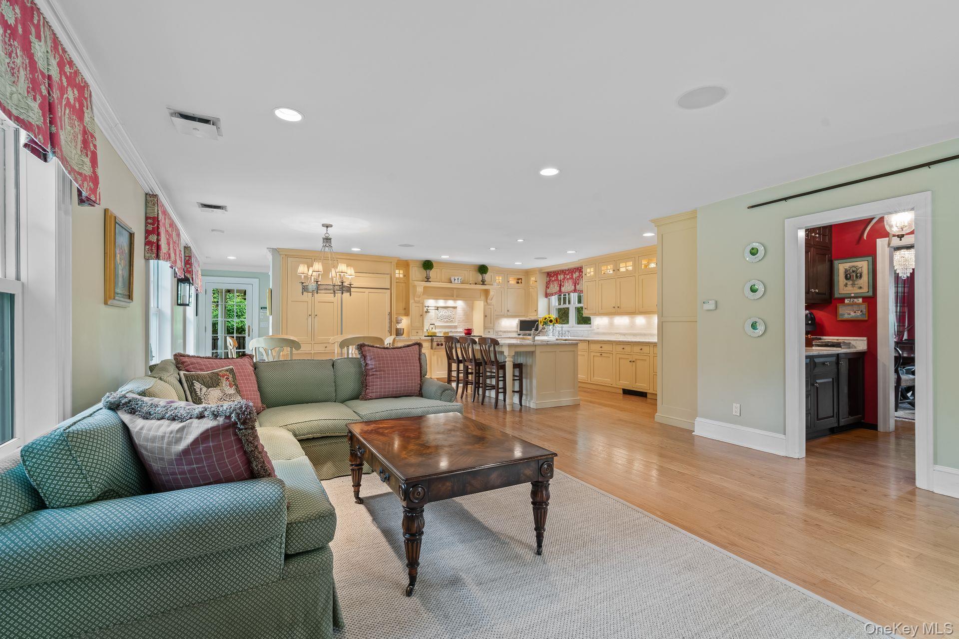 #7 photo, 1 Beardsley Lane, Lloyd Harbor , NY 11743