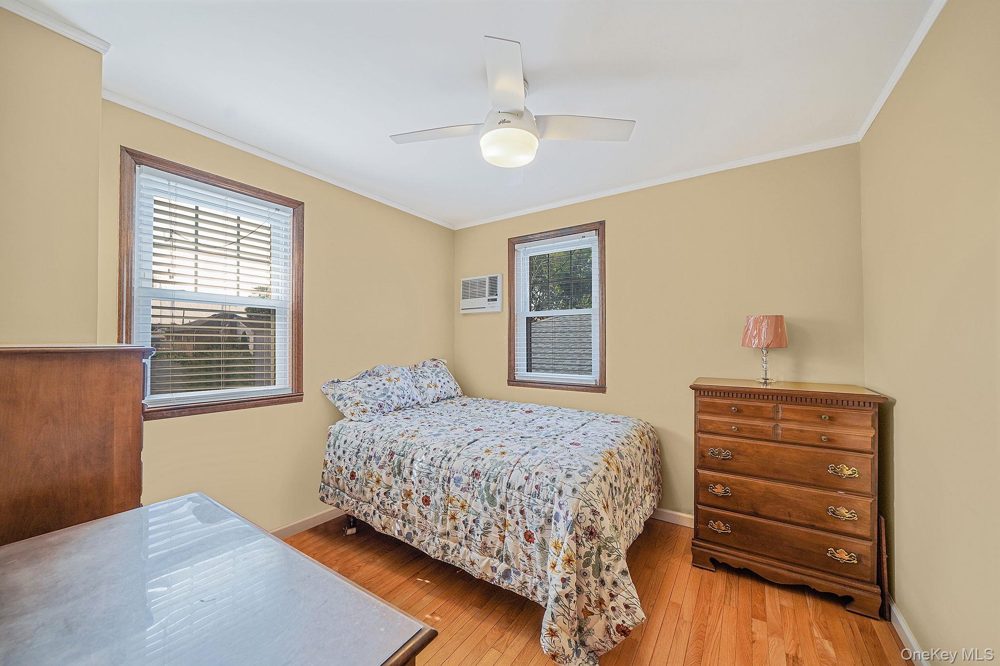 #17 photo, 256-12 87th Road, Floral Park , NY 11001