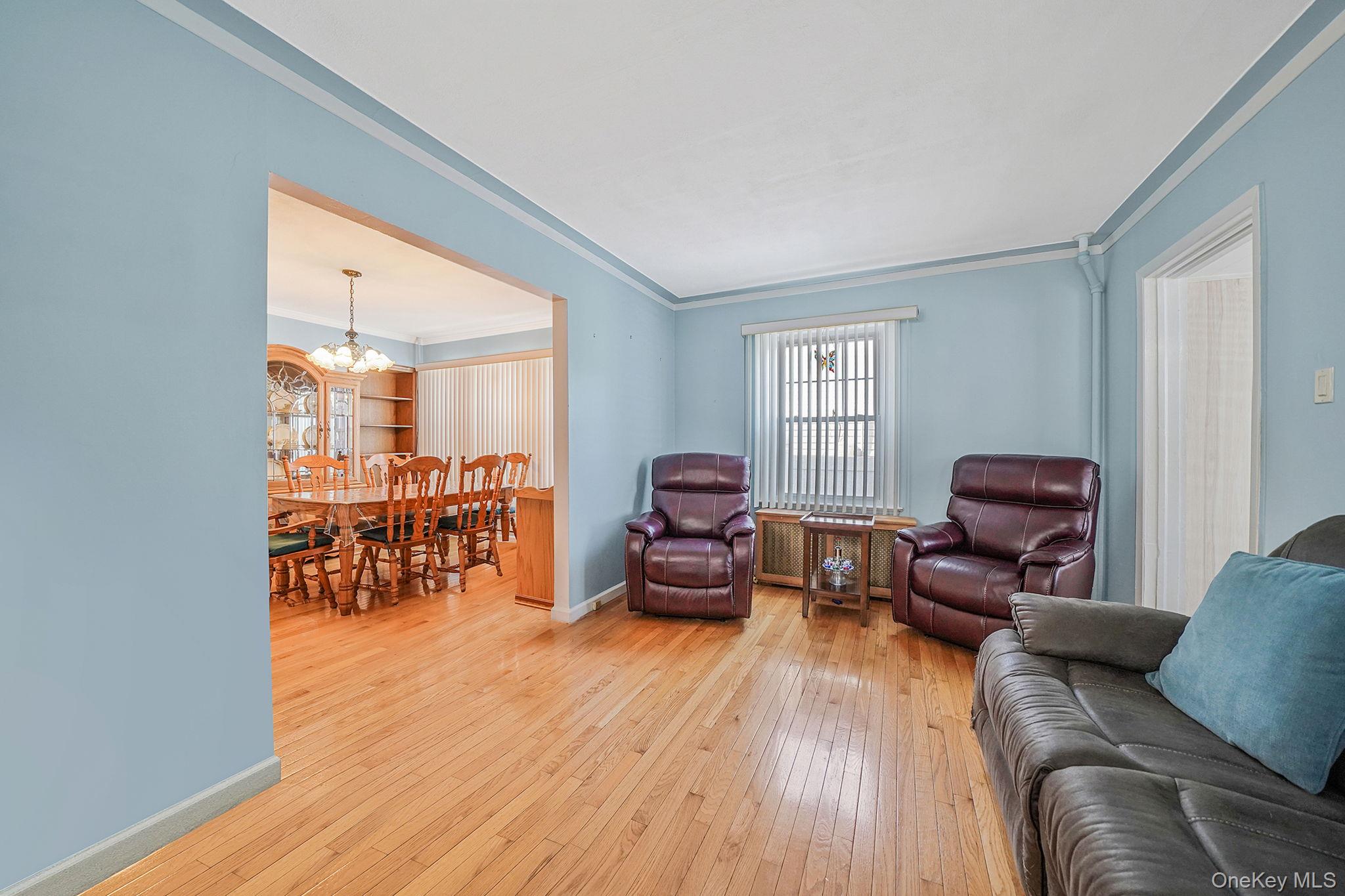 #7 photo, 256-12 87th Road, Floral Park , NY 11001