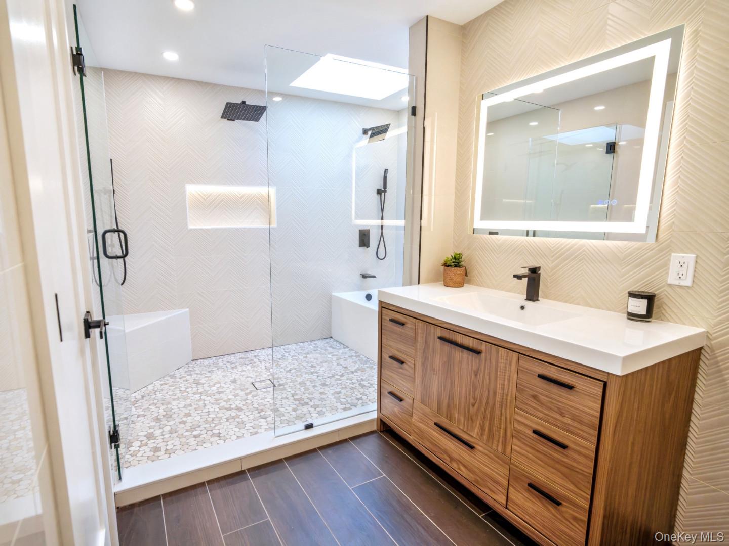 #16 photo, 18 Durham Drive, Dix Hills , NY 11746