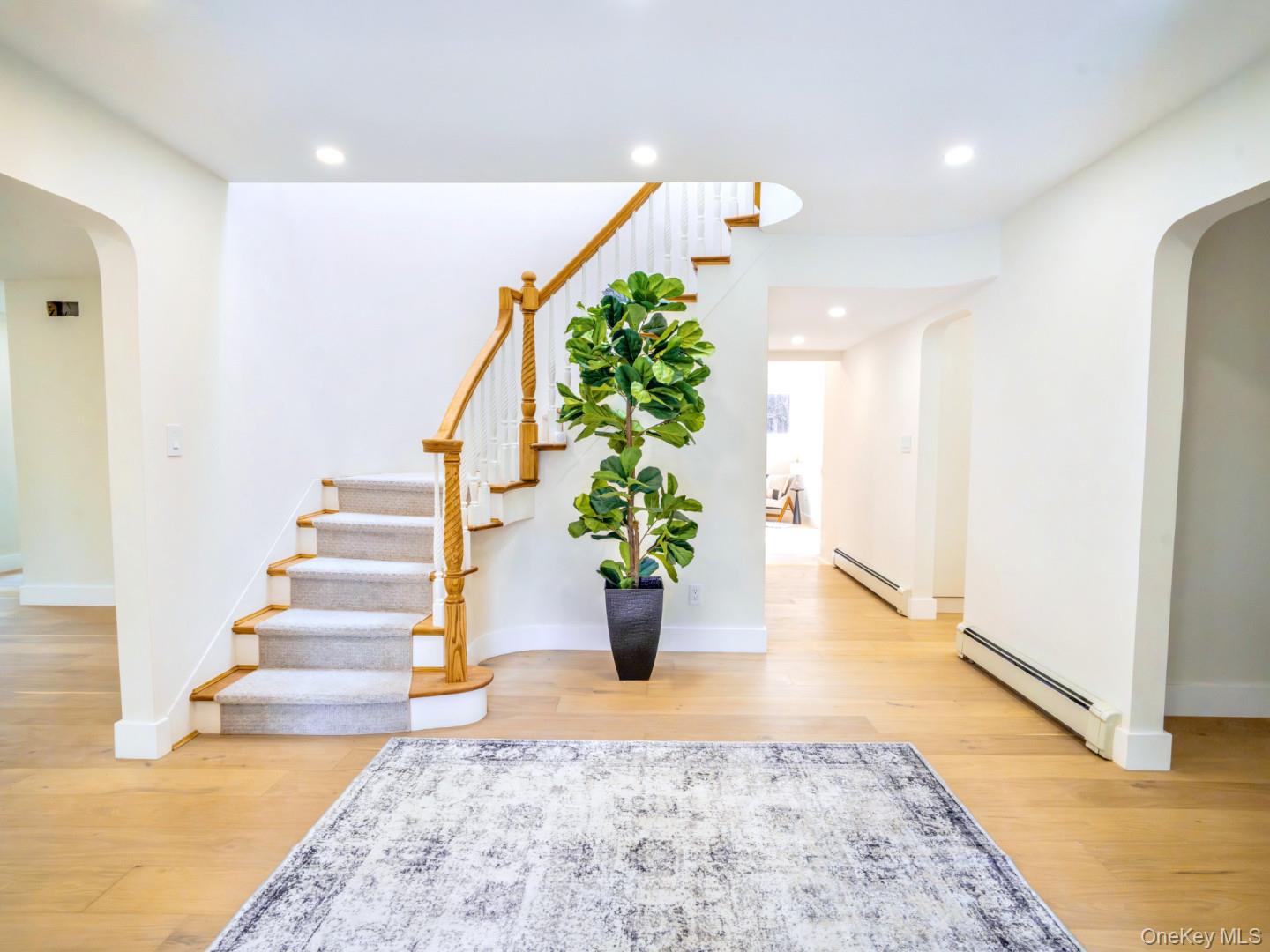 #6 photo, 18 Durham Drive, Dix Hills , NY 11746