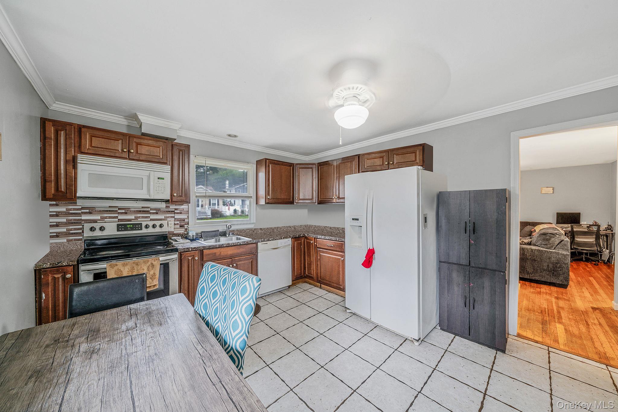 #14 photo, 20 Kirby Lane, सफ़ोक काउंटी Lake Ronkonkoma , NY 11779