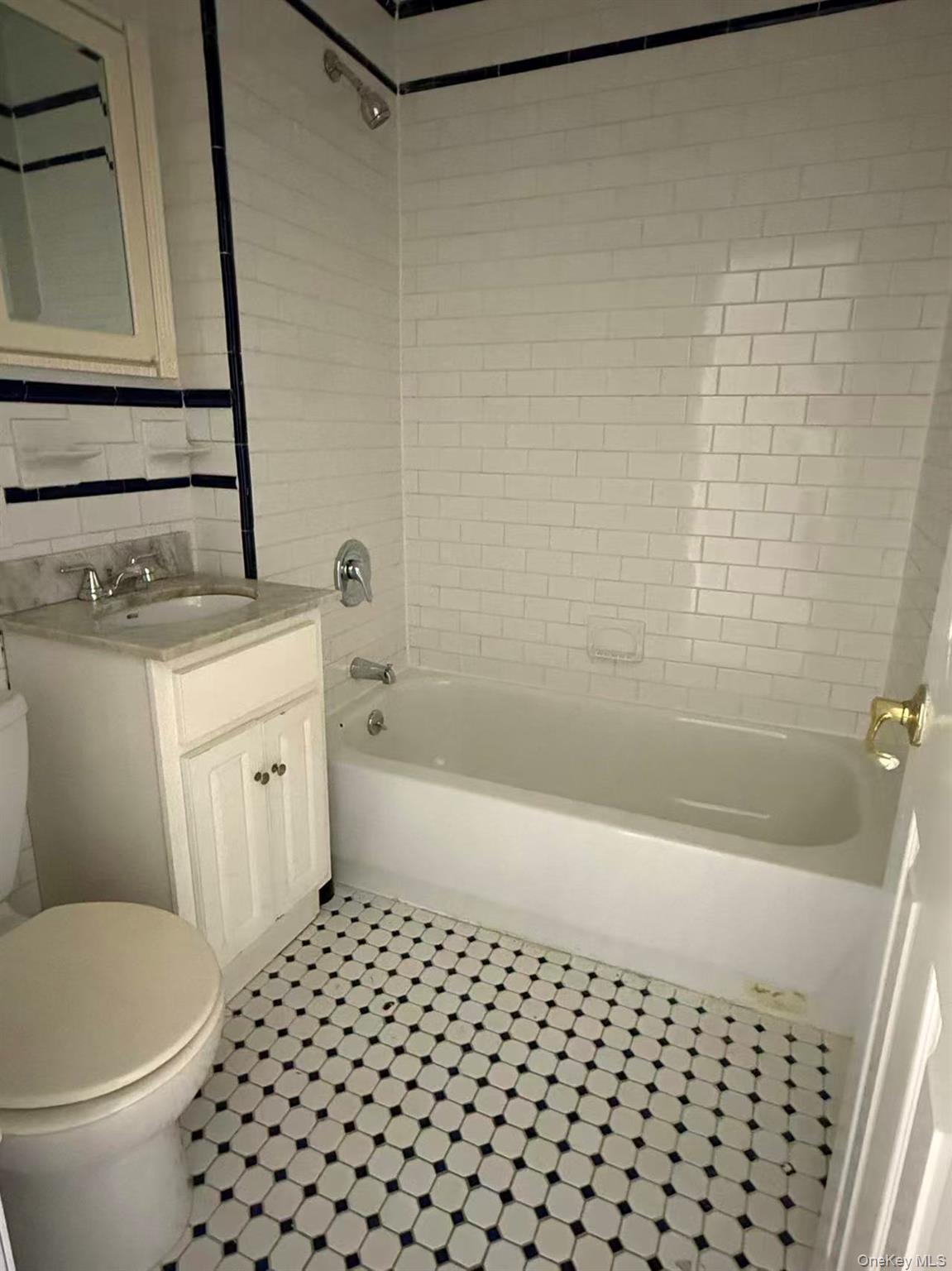 #14 photo, 1624 Summerfield Street, クイーンズ区 Ridgewood , NY 11385