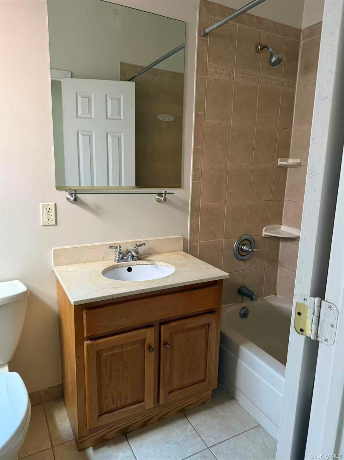 #18 photo, 1624 Summerfield Street, クイーンズ区 Ridgewood , NY 11385