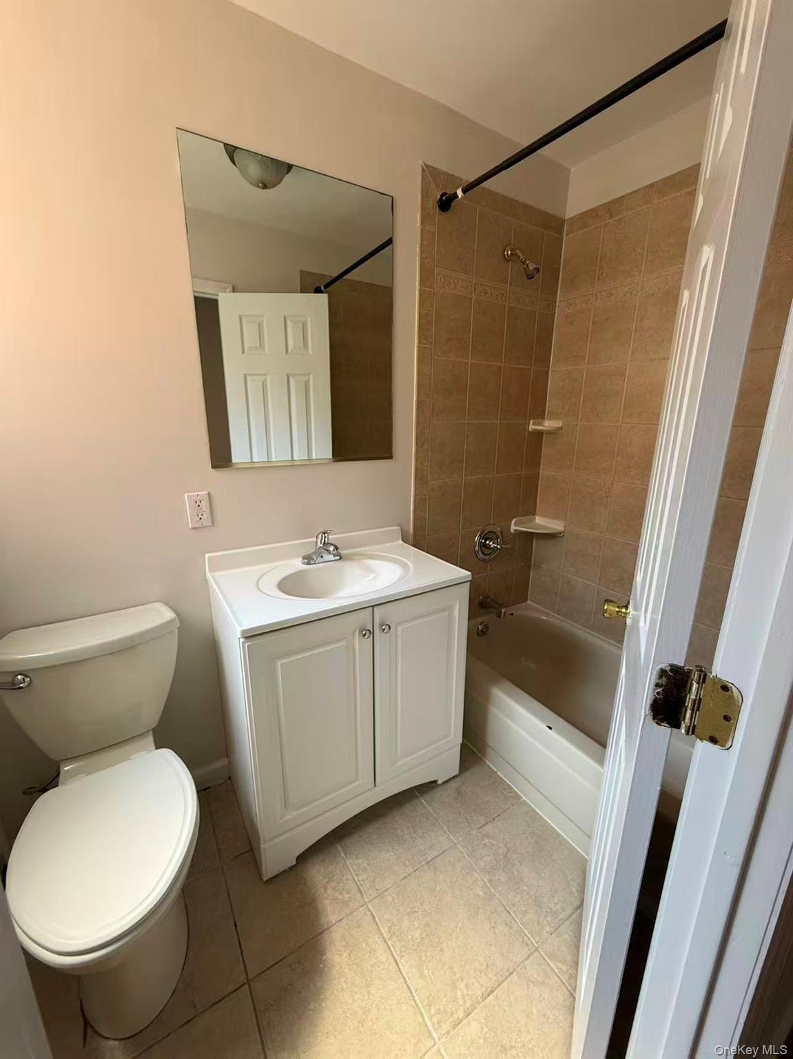 #6 photo, 1624 Summerfield Street, クイーンズ区 Ridgewood , NY 11385