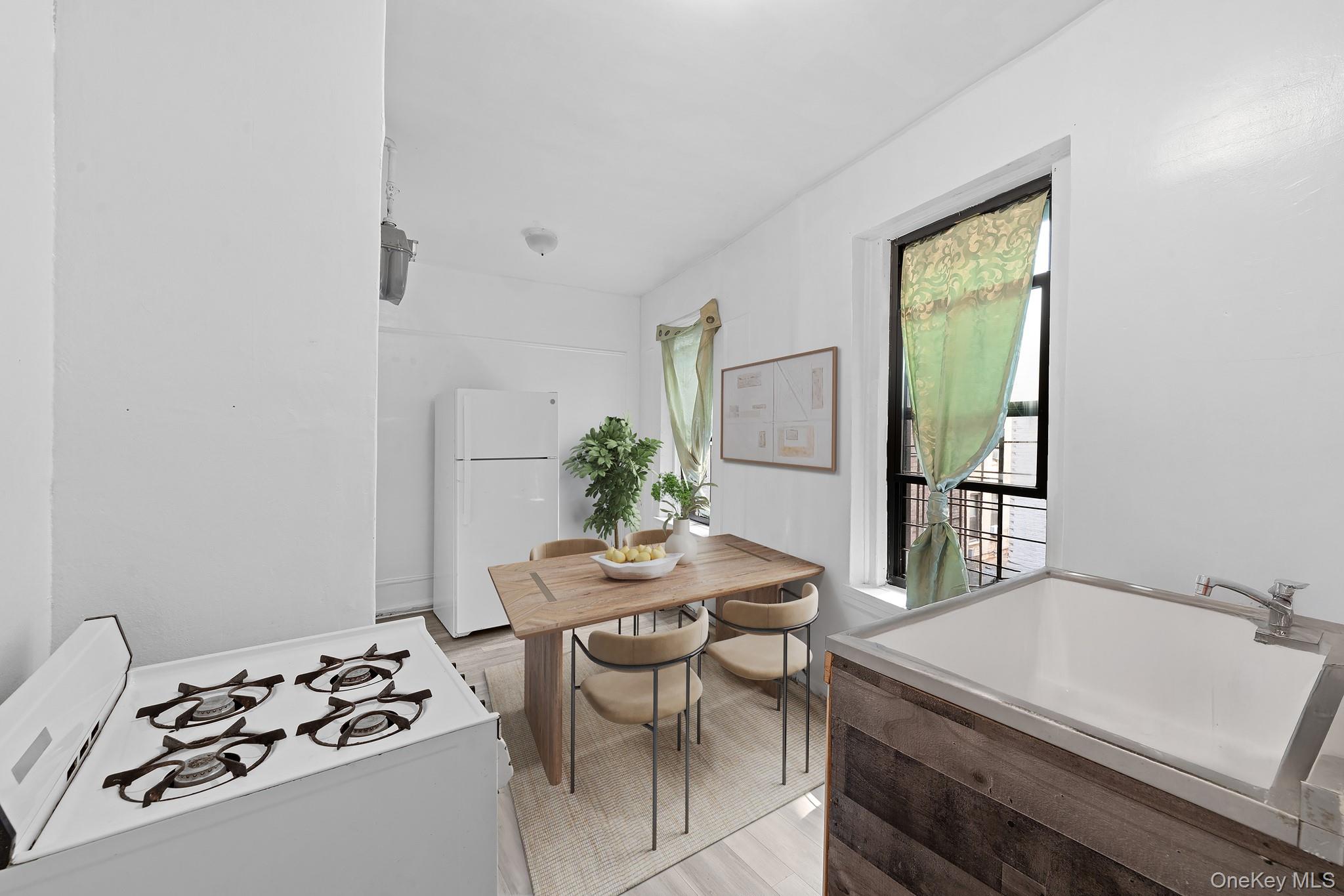 #7 photo, 941 Jerome Avenue, Bronx , NY 10452