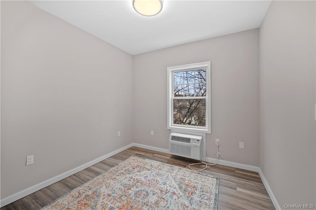 #12 photo, 108 N Kensico Avenue, White Plains , NY 10604