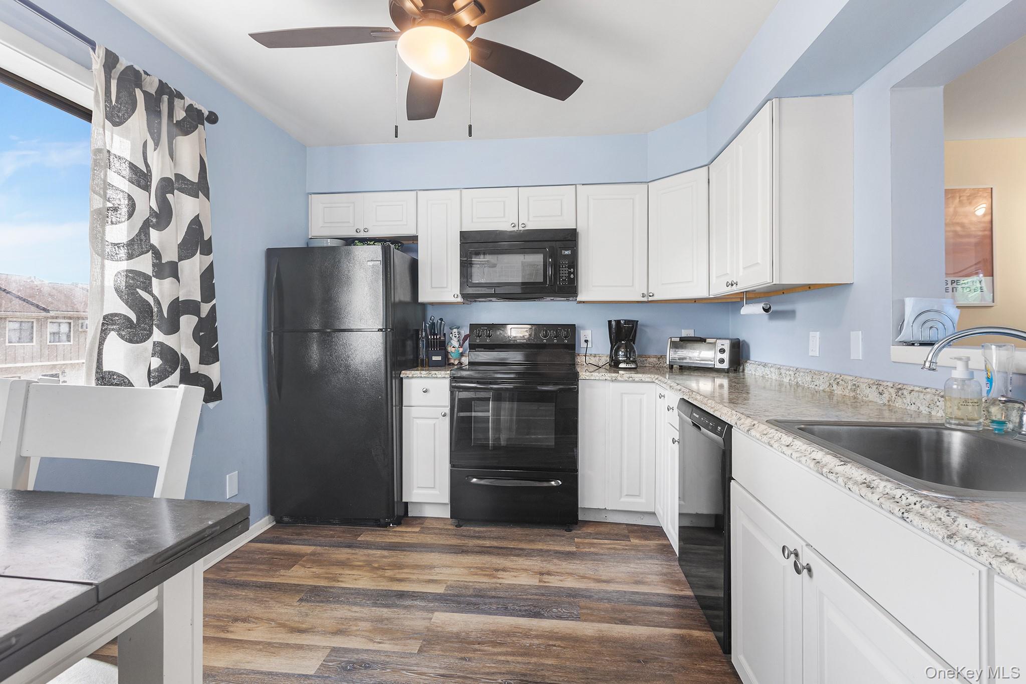 #4 photo, 6807 Chelsea Cove, Hopewell Junction , NY 12533