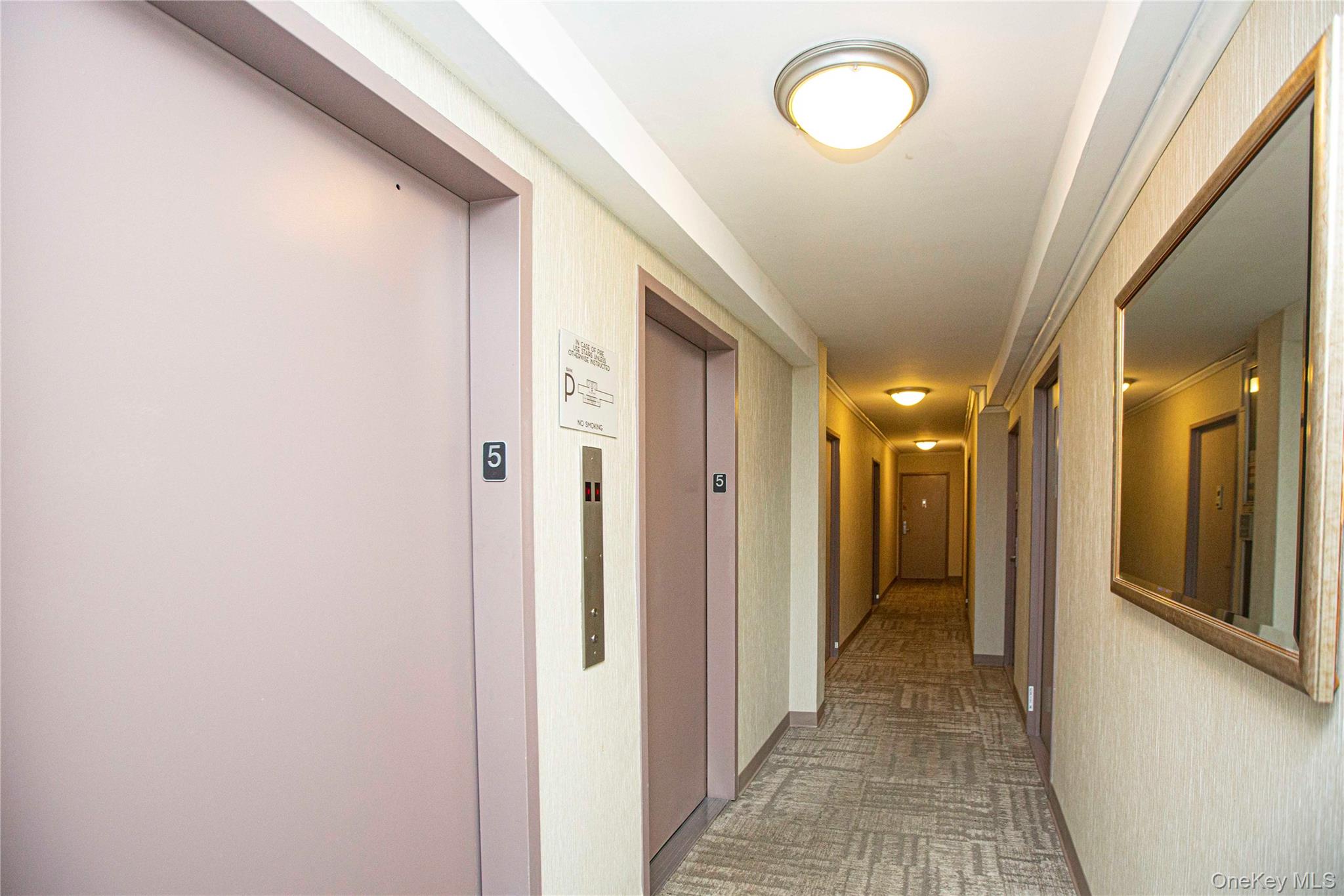 #12 photo, 330 East 49th Street, 曼哈顿 中城东区 New York (Manhattan) , NY 10017