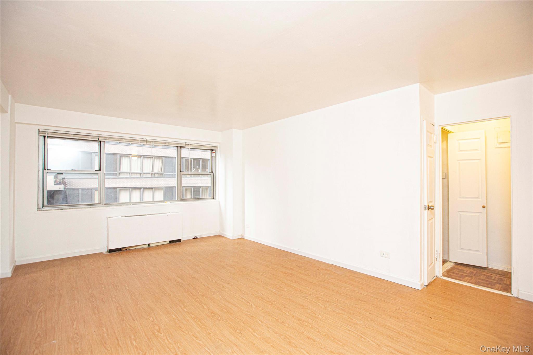 #3 photo, 330 East 49th Street, 曼哈顿 中城东区 New York (Manhattan) , NY 10017