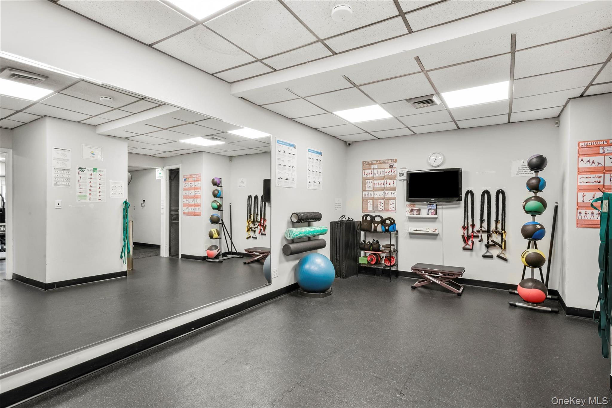 #18 photo, 315 Palmer Terrace, Mamaroneck , NY 10543