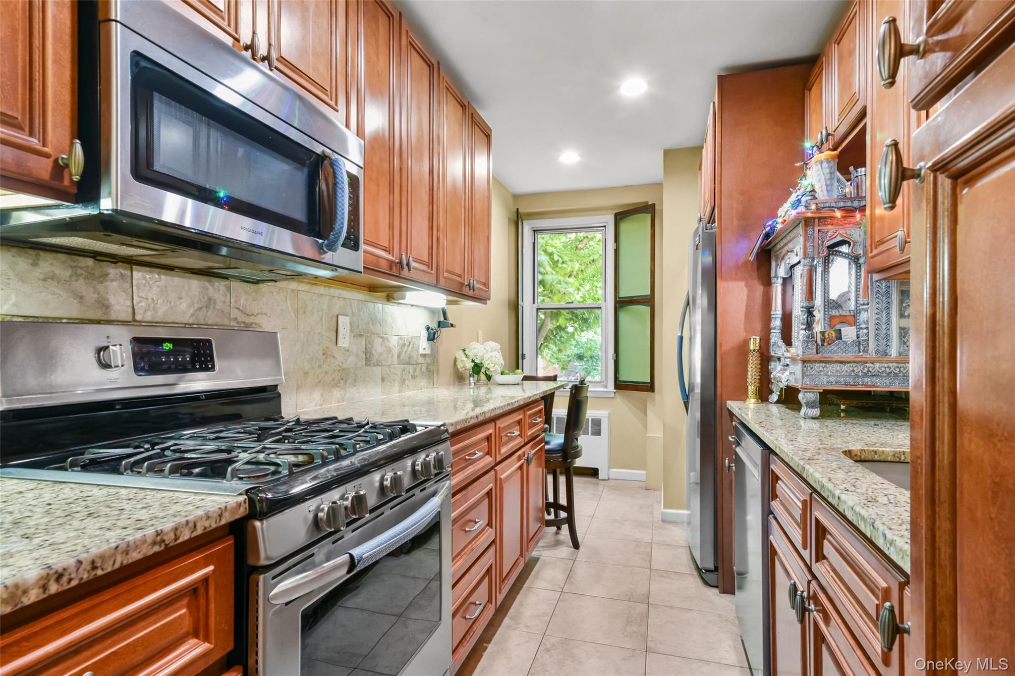 #7 photo, 315 Palmer Terrace, Mamaroneck , NY 10543