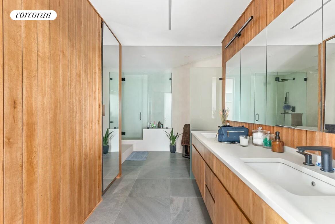 #10 photo, 167 PERRY Street, West Village , NY 10014