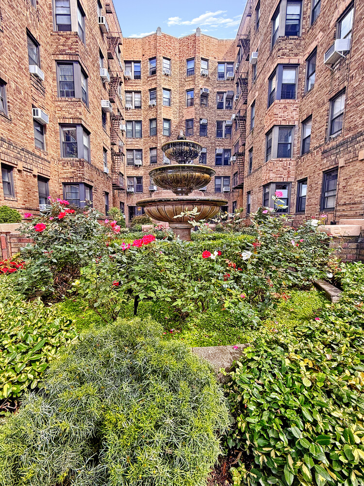 #19 photo, 9701 SHORE Road, Fort Hamilton , NY 11209