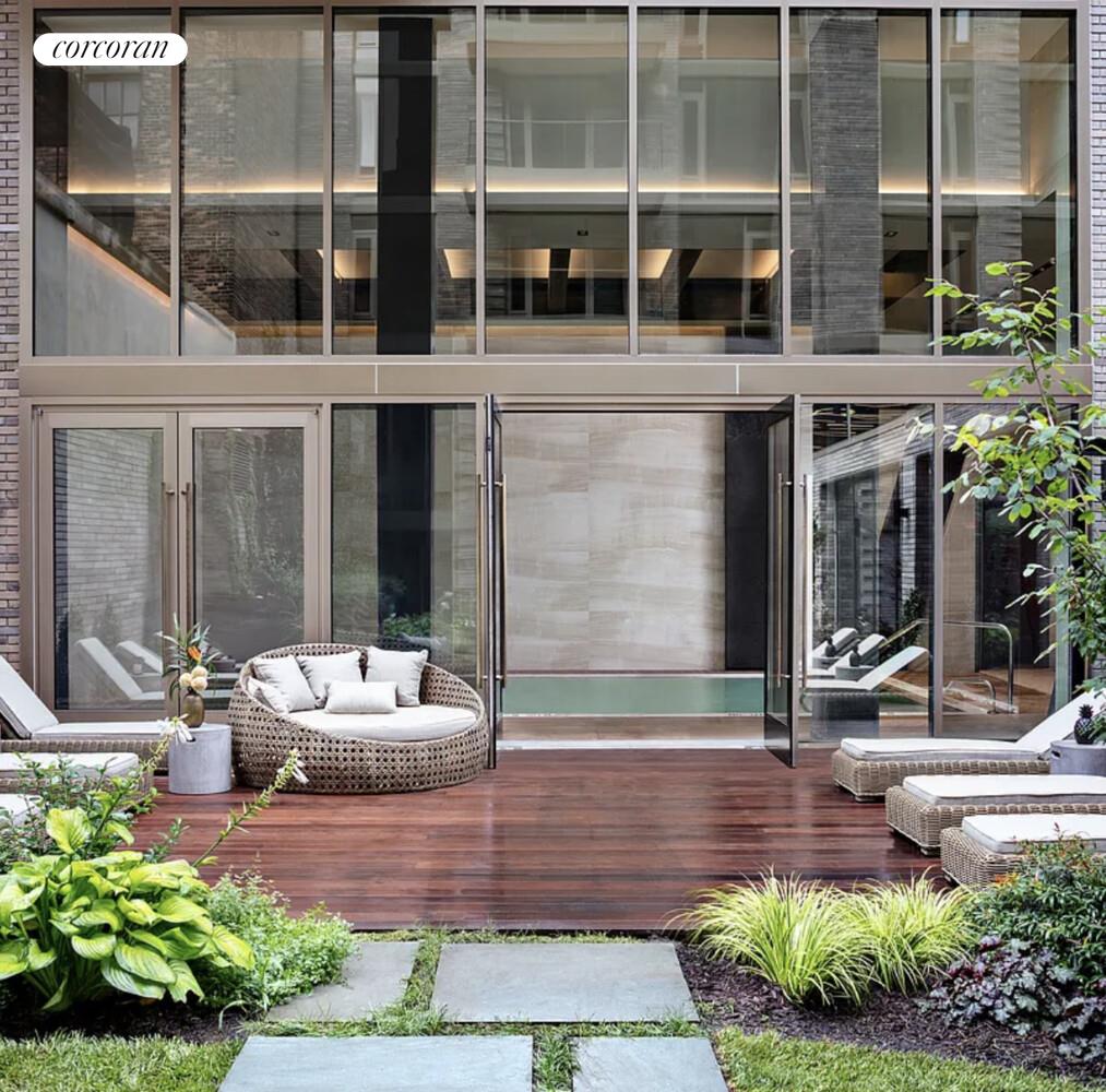 #12 photo, New York City, Hells Kitchen , NY 10036