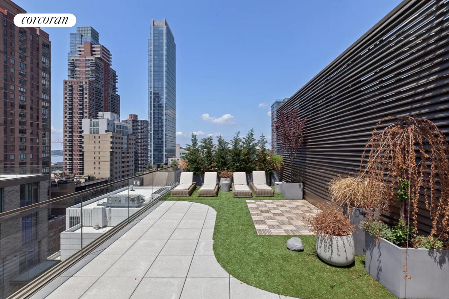 #15 photo, New York City, Hells Kitchen , NY 10036