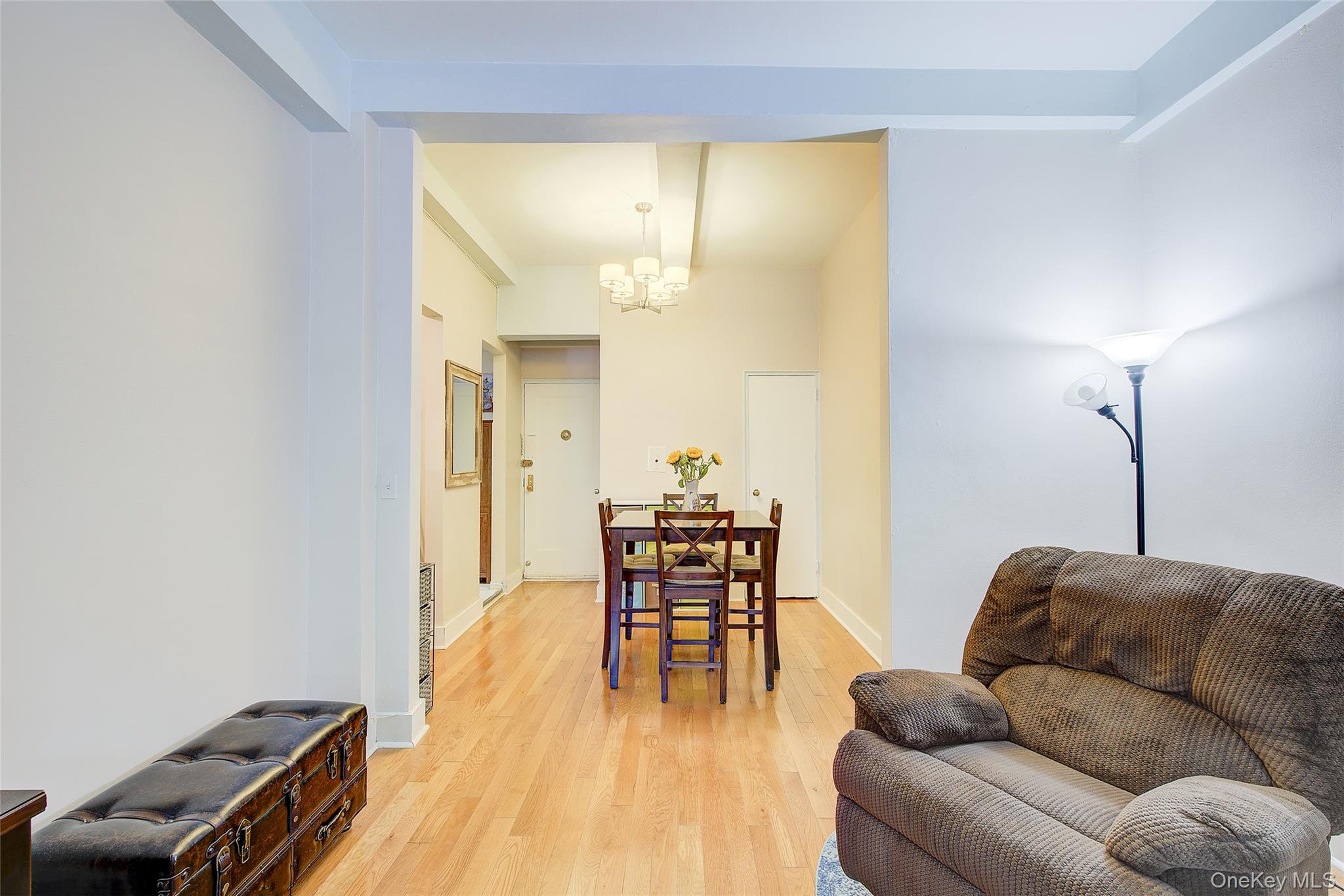 #10 photo, 67-35 Yellowstone Boulevard, クイーンズ区 Forest Hills , NY 11375