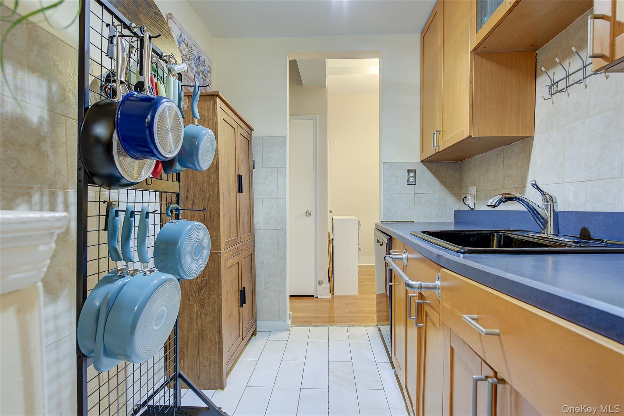 #14 photo, 67-35 Yellowstone Boulevard, クイーンズ区 Forest Hills , NY 11375