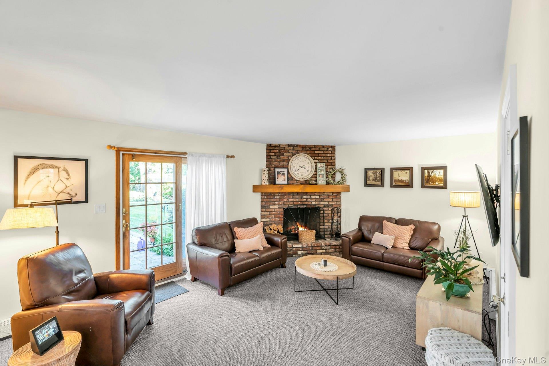 #8 photo, 177 N Bicycle Path, サフォーク郡 Selden , NY 11784