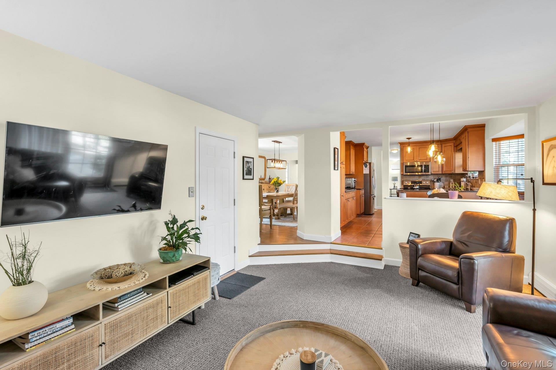 #9 photo, 177 N Bicycle Path, サフォーク郡 Selden , NY 11784