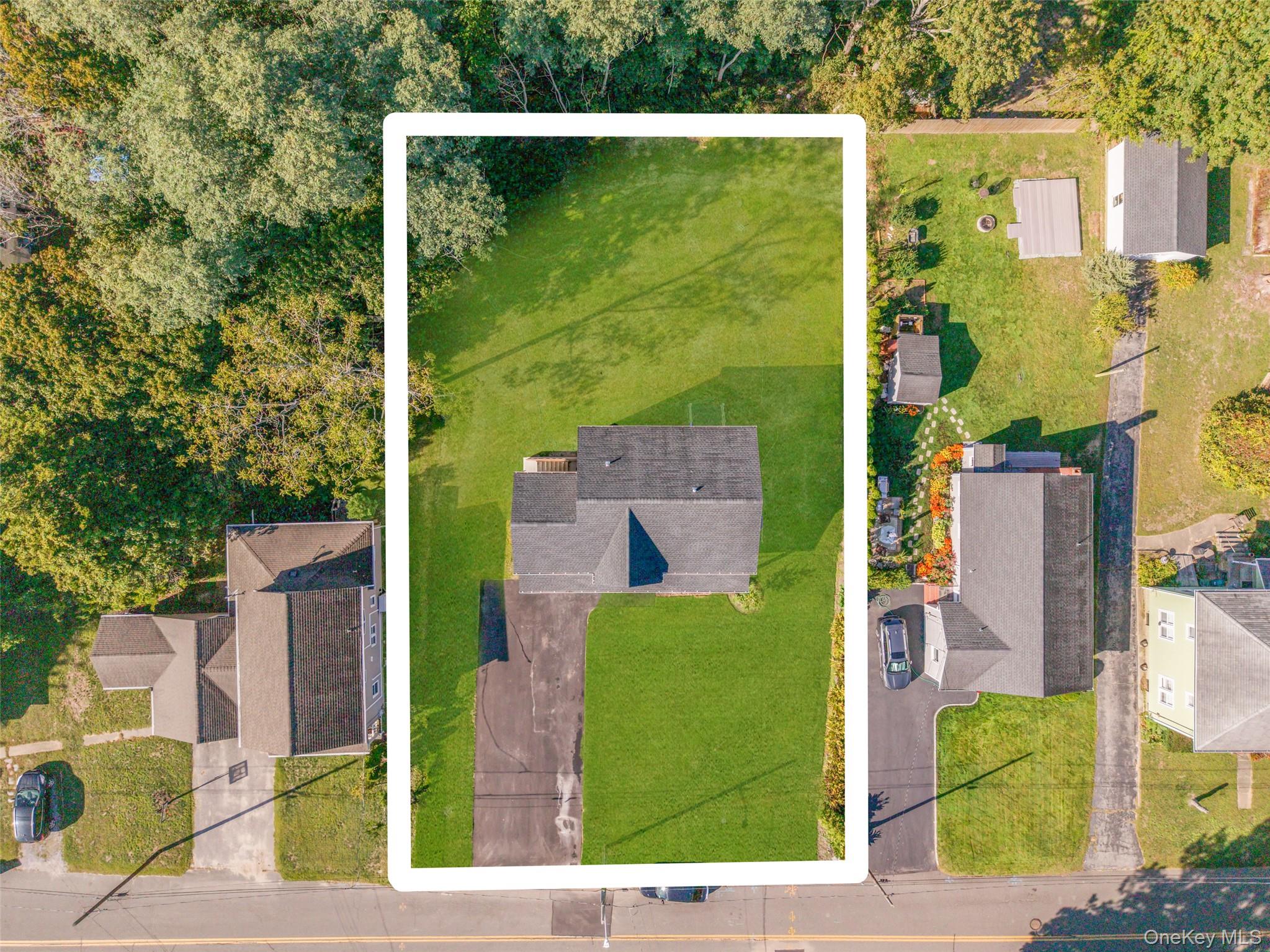 #14 photo, 817 Pondview Road, Riverhead , NY 11901