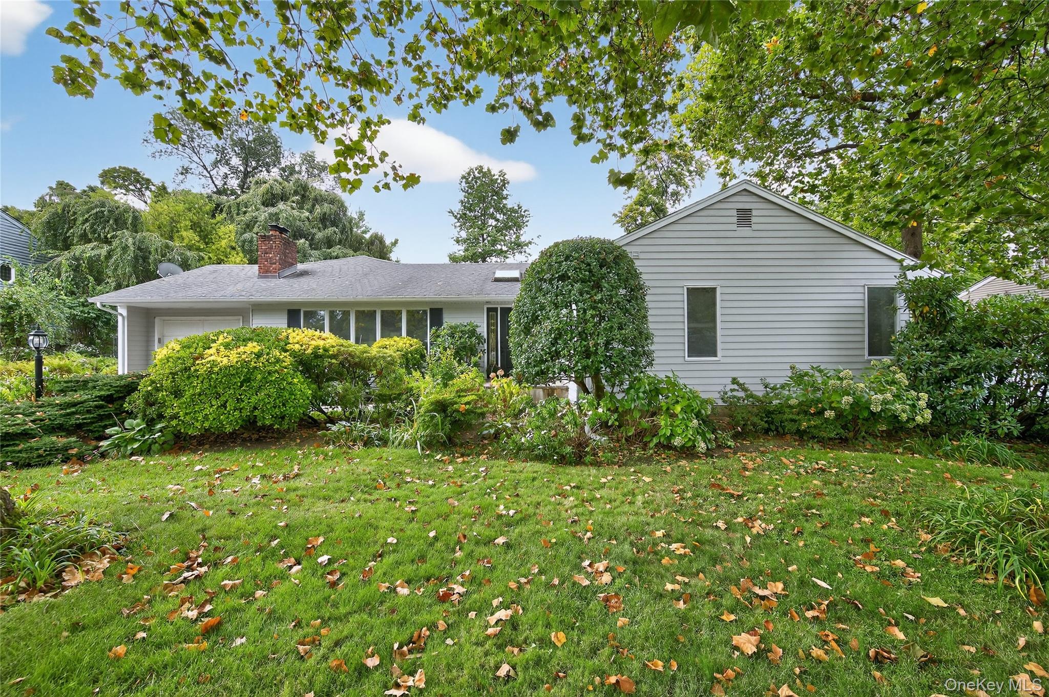 #1 photo, 57 Old Town Lane, सफ़ोक काउंटी Huntington , NY 11743