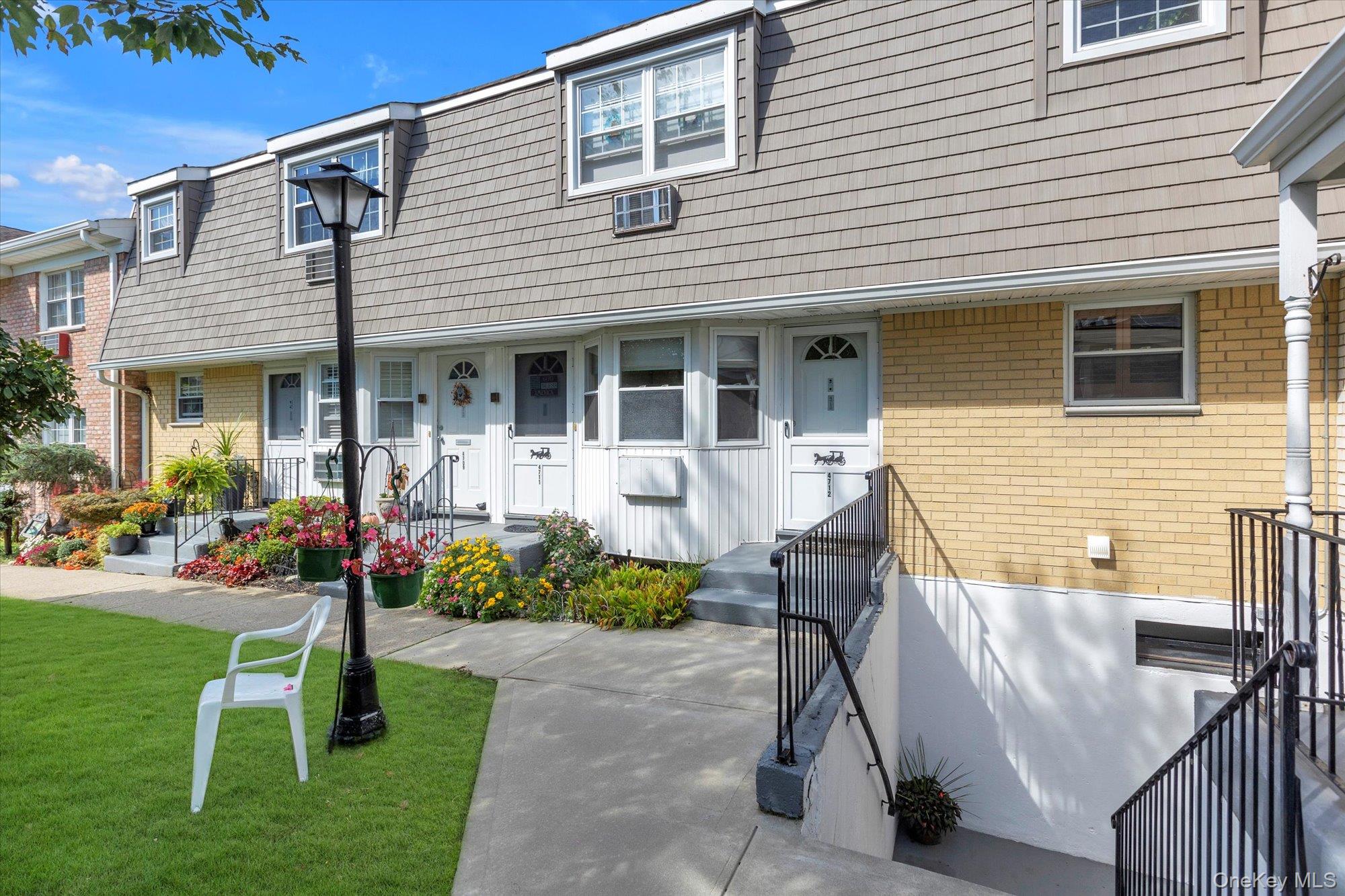 #1 photo, 4712 Wilshire Lane, Oakdale , NY 11769