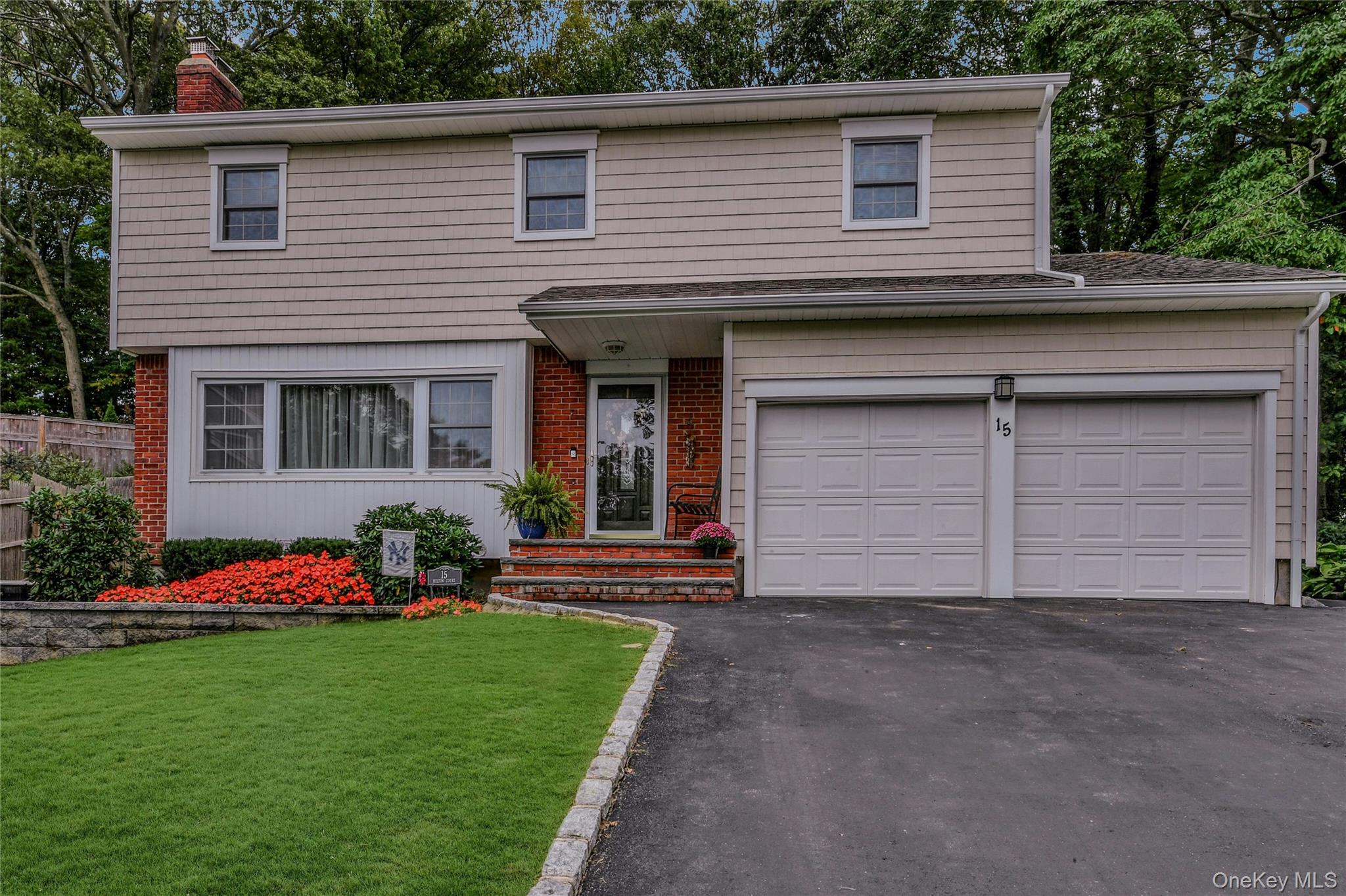 #1 photo, 15 Hilton, सफ़ोक काउंटी Huntington , NY 11743