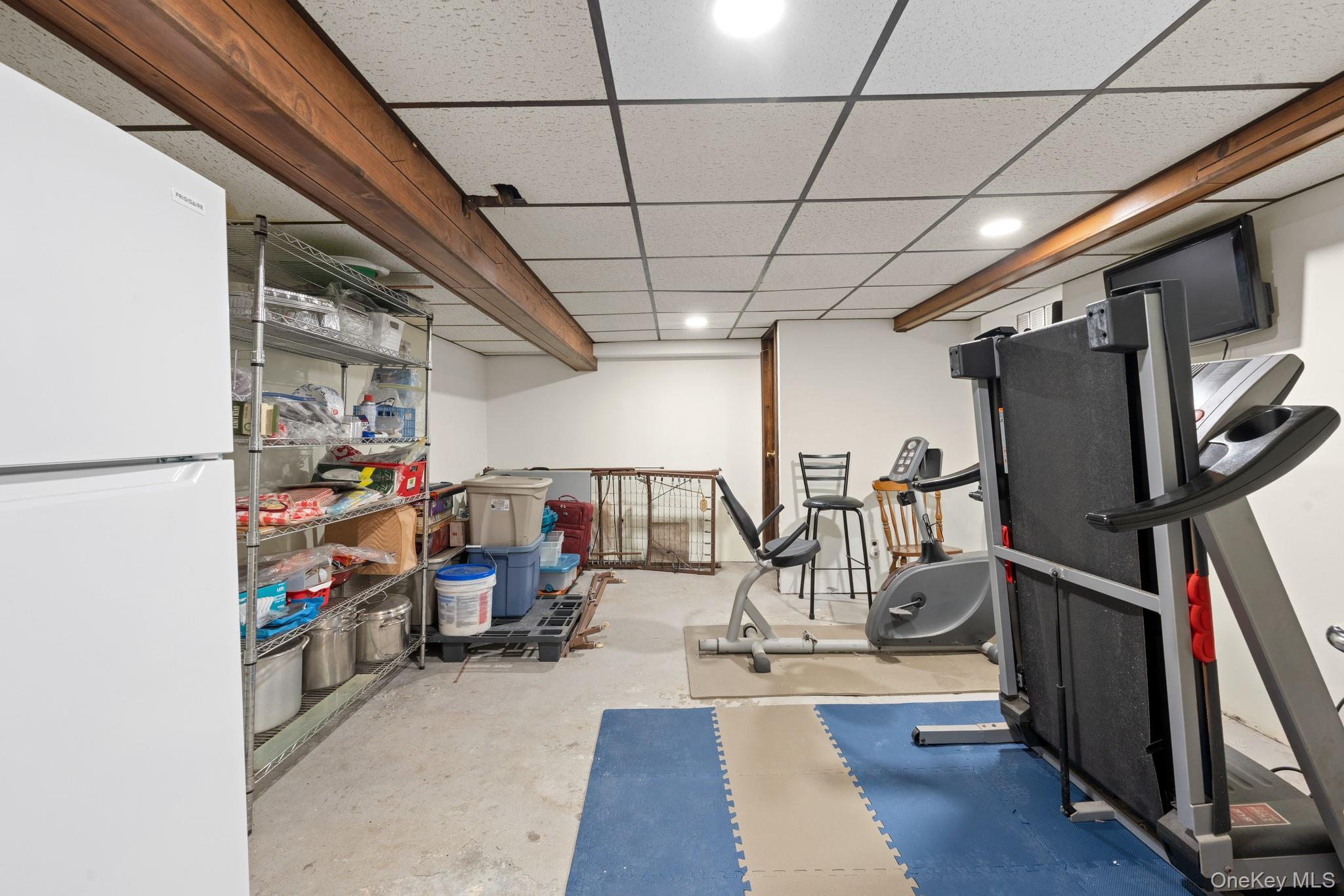 #20 photo, 77-61 79th Place, Glendale , NY 11385