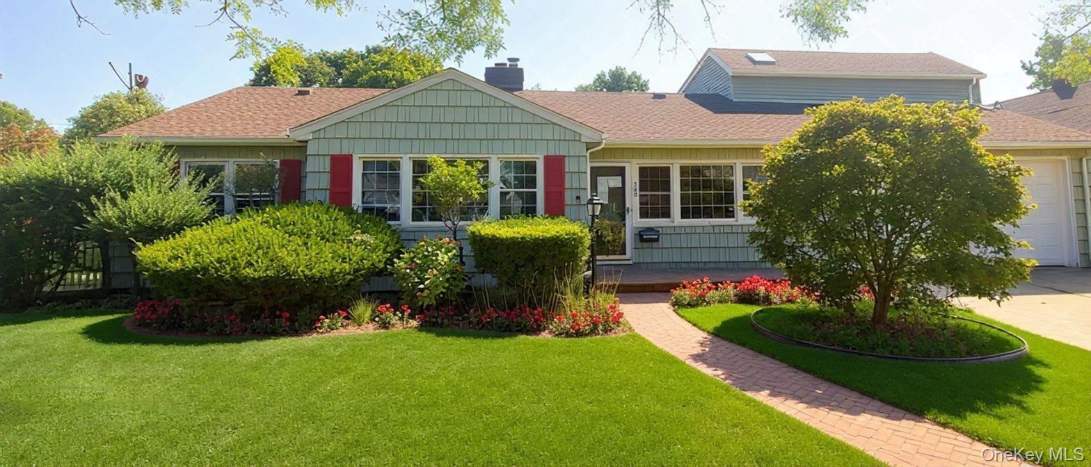 #1 photo, 523 Archer Street, מחוז נסאו Freeport , NY 11520