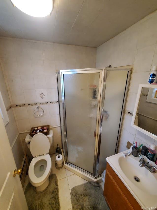 #12 photo, 83 Kraemer Street, Hicksville , NY 11801