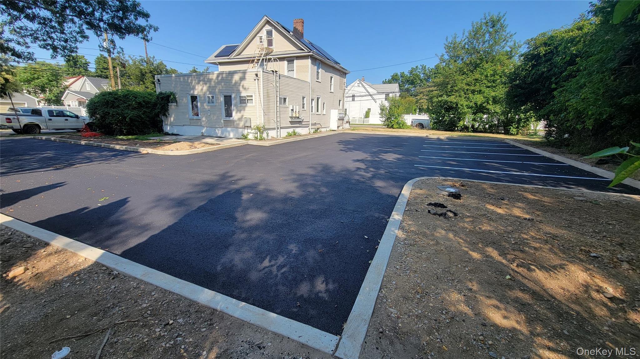 #4 photo, 83 Kraemer Street, Hicksville , NY 11801