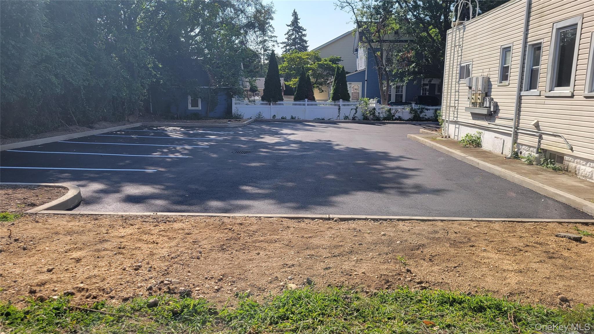 #7 photo, 83 Kraemer Street, Hicksville , NY 11801