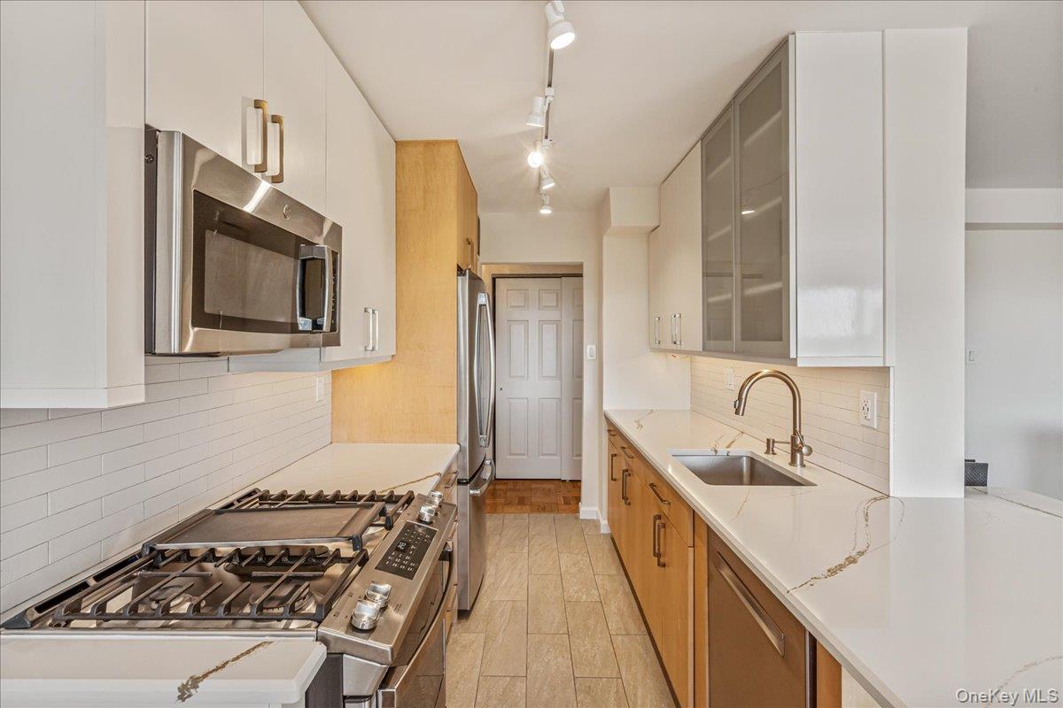 #3 photo, 18-15 215th Street, Bayside , NY 11360