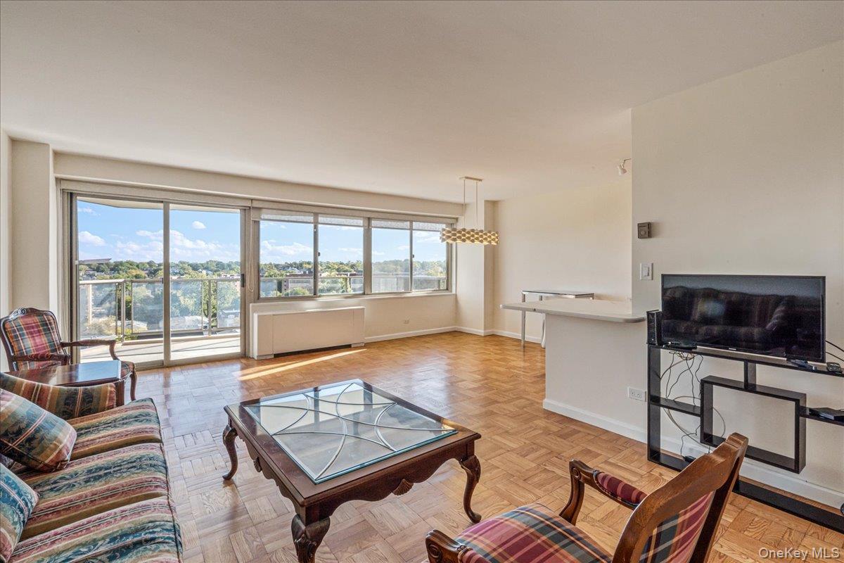 #6 photo, 18-15 215th Street, Bayside , NY 11360